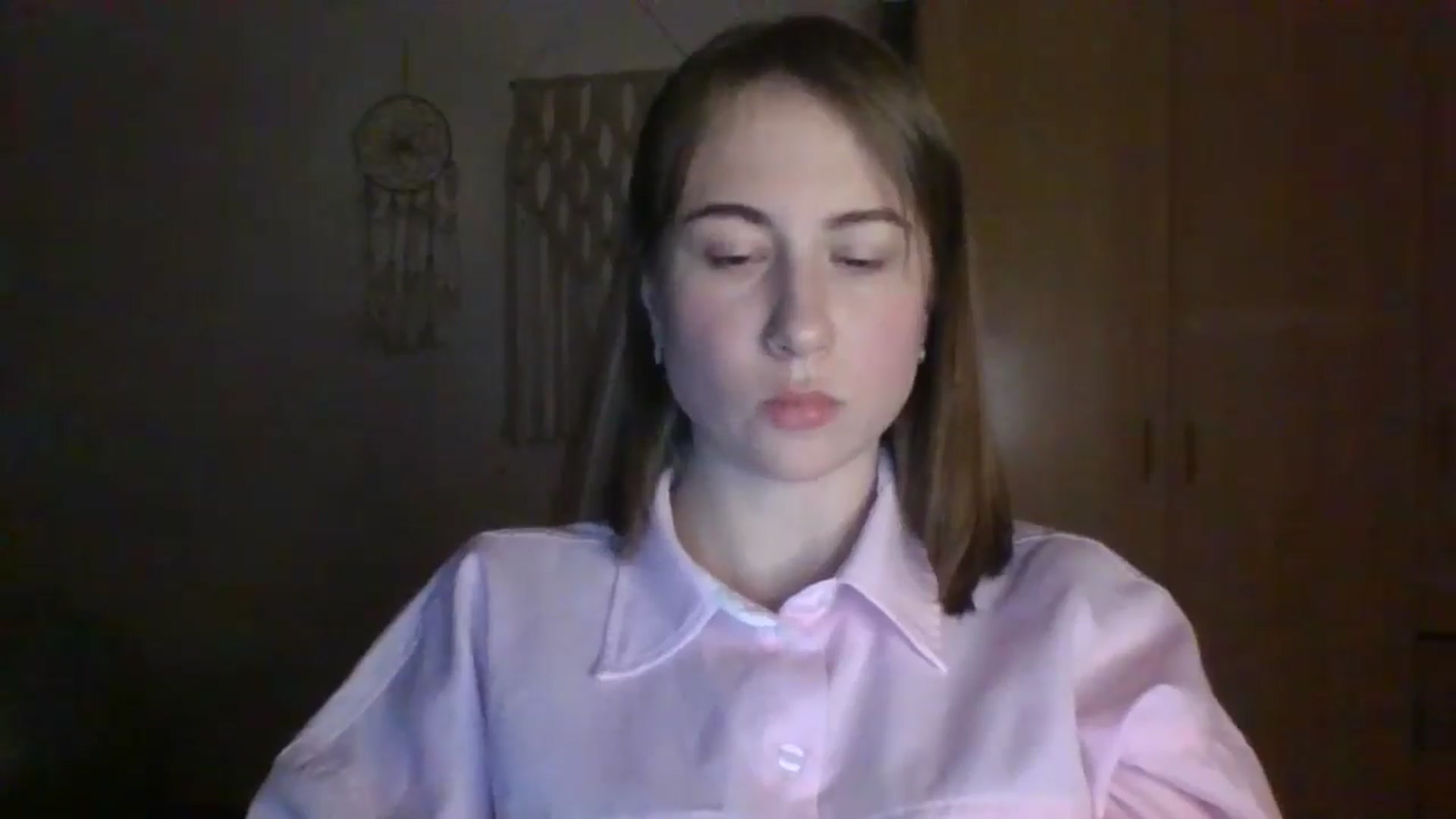 Gallery image thumbnail from Elix1r's myfreecams stream on, 04/17/2024, 21:35 image 7 of 20