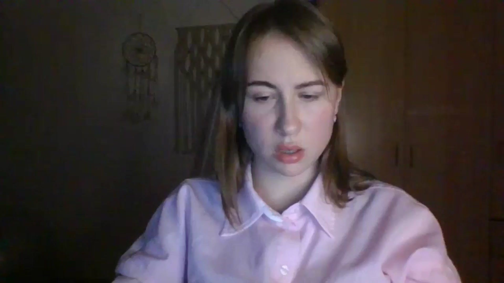 Gallery image thumbnail from Elix1r's myfreecams stream on, 04/17/2024, 21:35 image 11 of 20