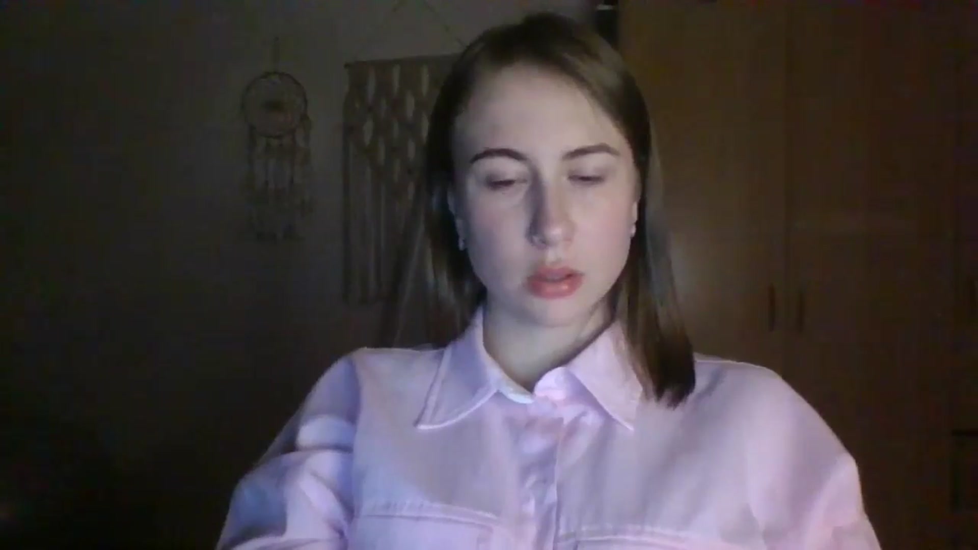 Gallery image thumbnail from Elix1r's myfreecams stream on, 04/17/2024, 21:35 image 20 of 20