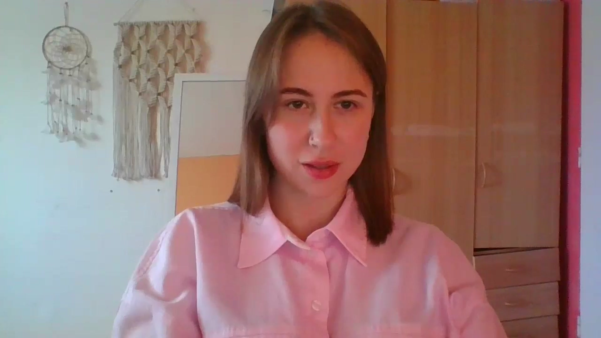 Gallery image thumbnail from Elix1r's myfreecams stream on, 04/19/2024, 15:47 image 7 of 20