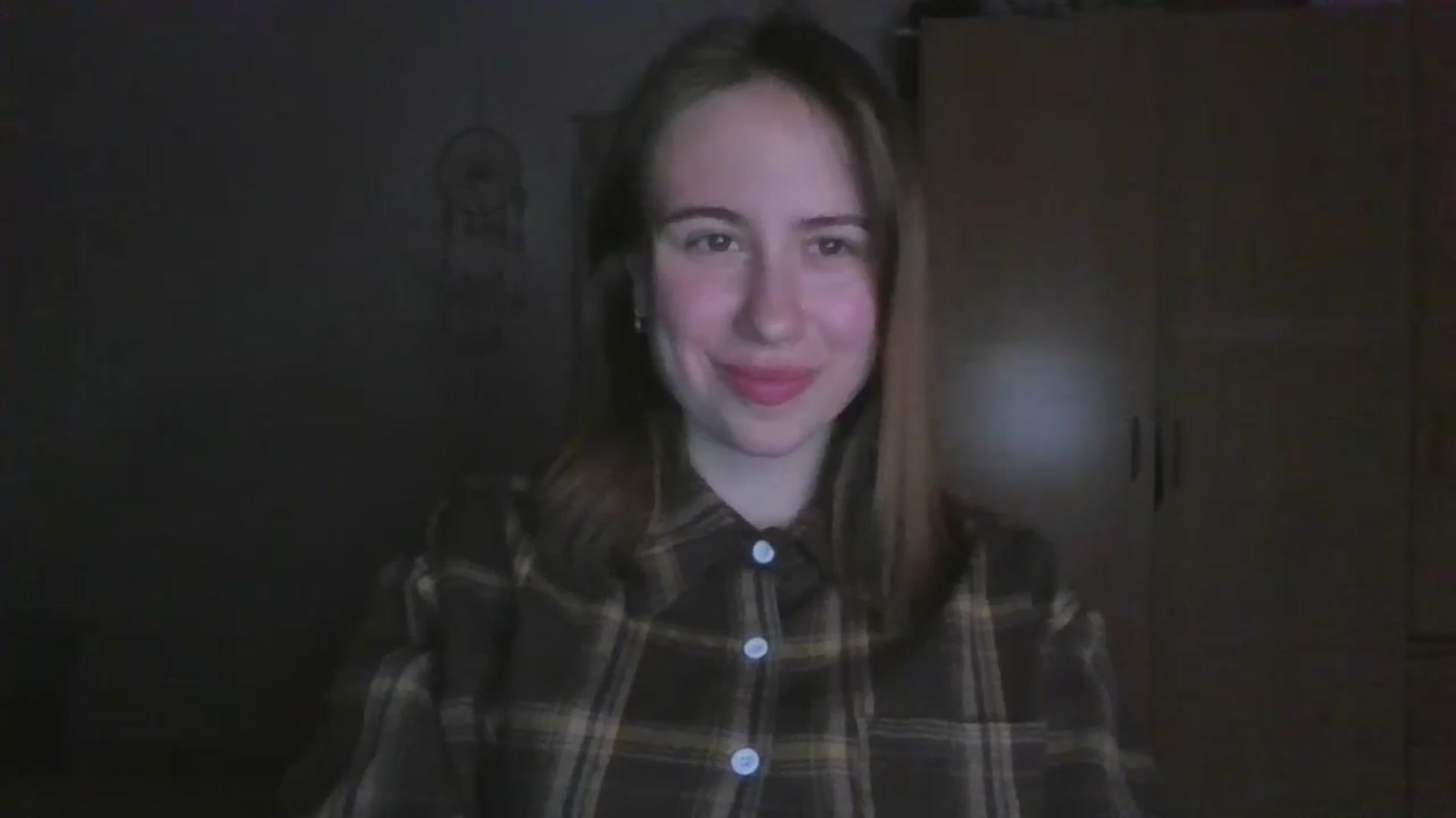Gallery image thumbnail from Elix1r's myfreecams stream on, 04/28/2024, 22:39 image 5 of 20