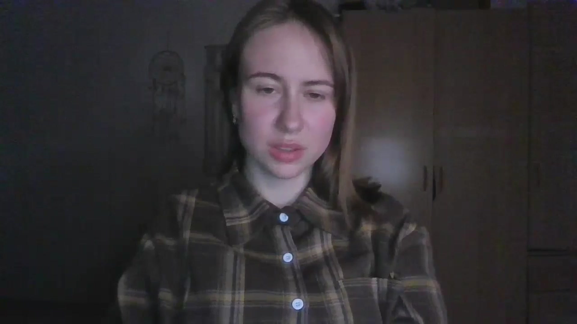 Gallery image thumbnail from Elix1r's myfreecams stream on, 04/28/2024, 22:39 image 16 of 20