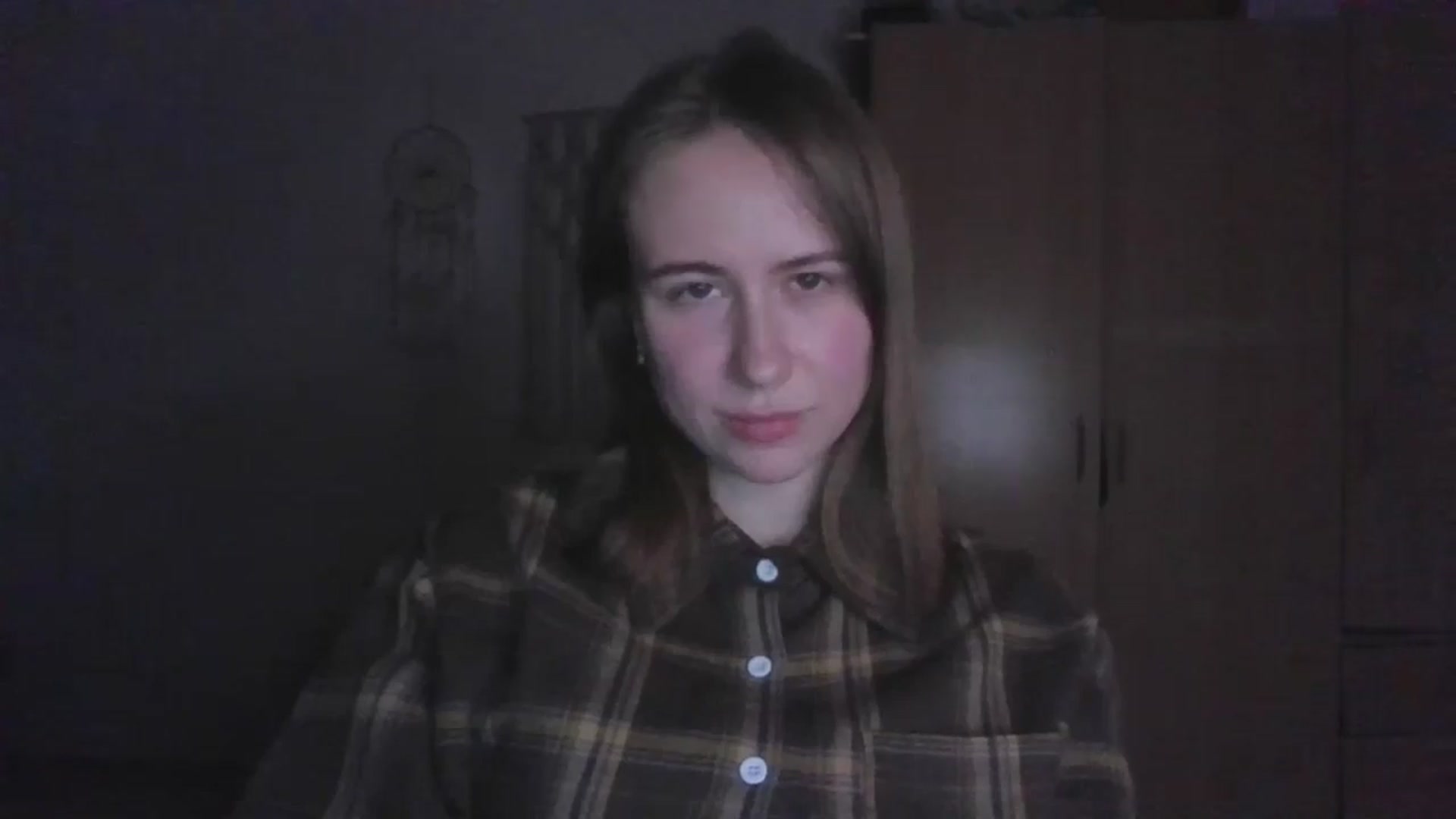 Gallery image thumbnail from Elix1r's myfreecams stream on, 04/28/2024, 22:39 image 9 of 20