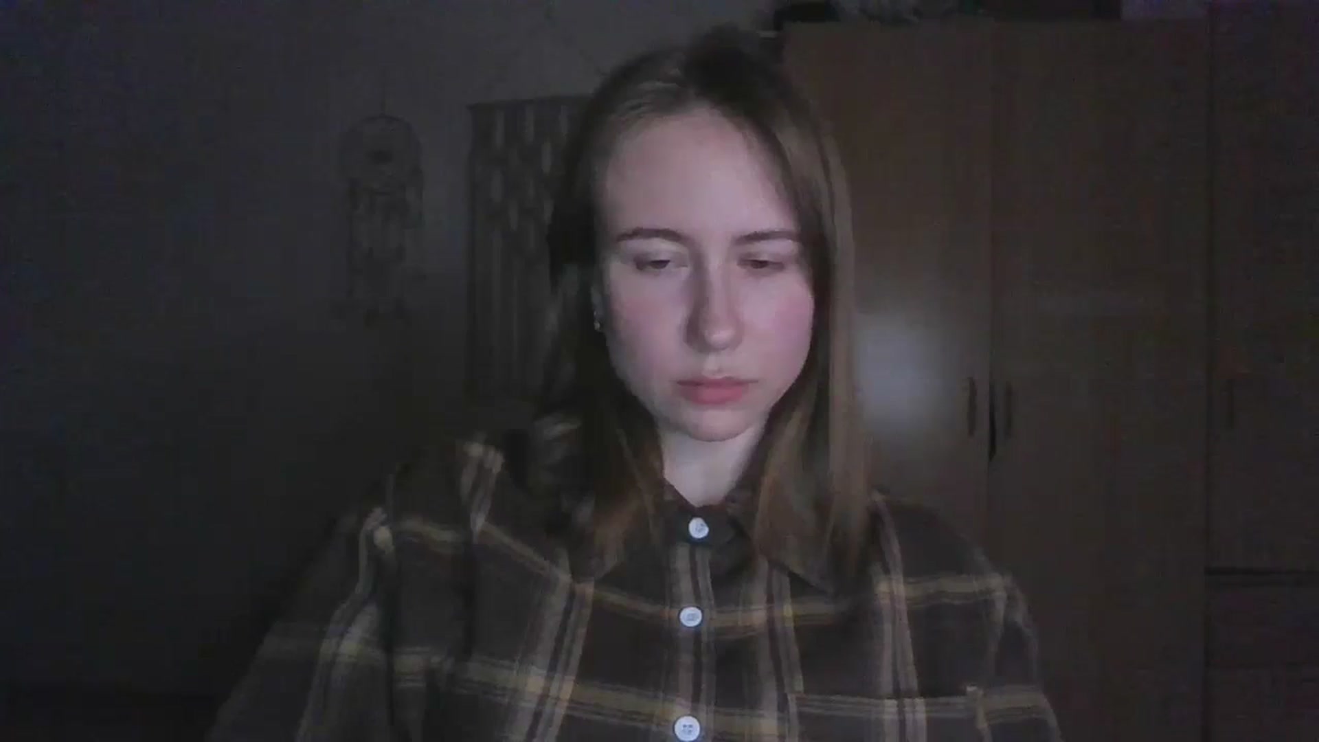 Gallery image thumbnail from Elix1r's myfreecams stream on, 04/28/2024, 22:39 image 13 of 20