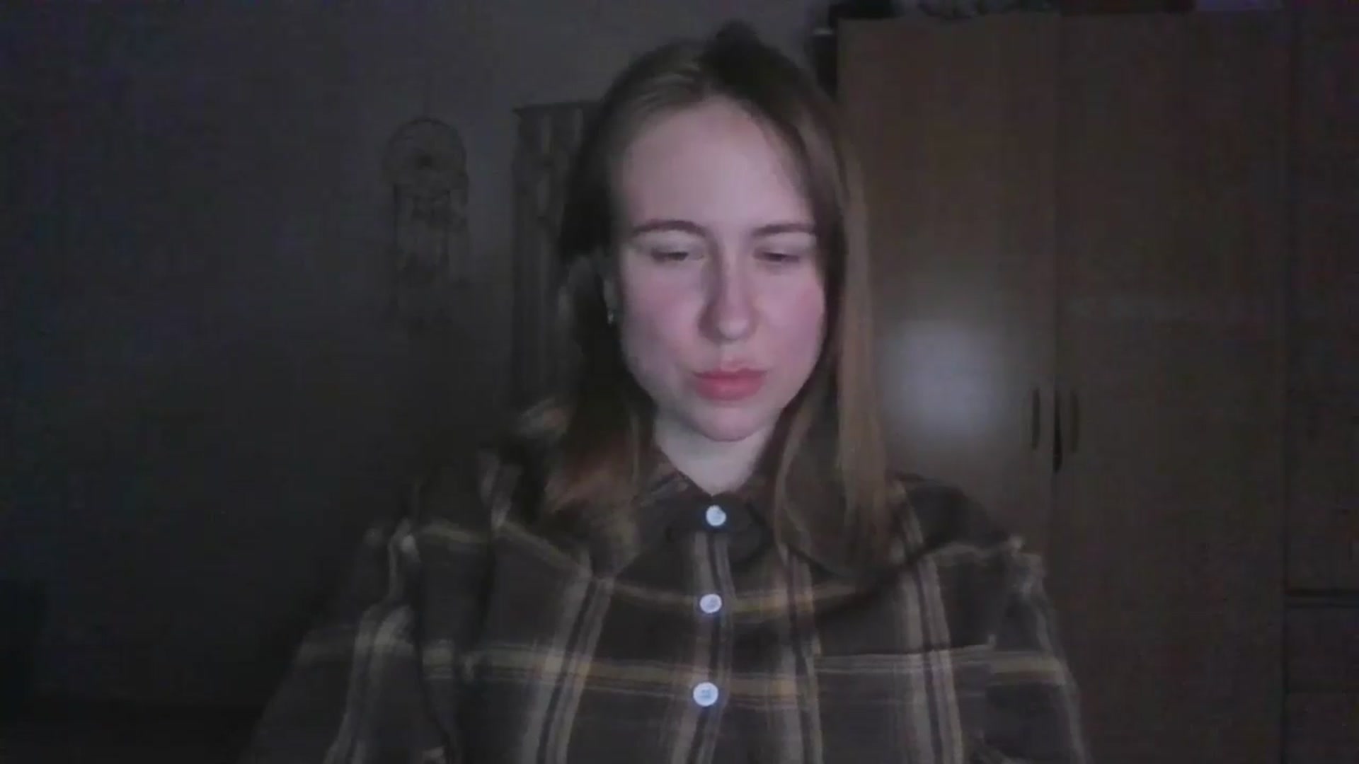 Gallery image thumbnail from Elix1r's myfreecams stream on, 04/28/2024, 22:39 image 7 of 20