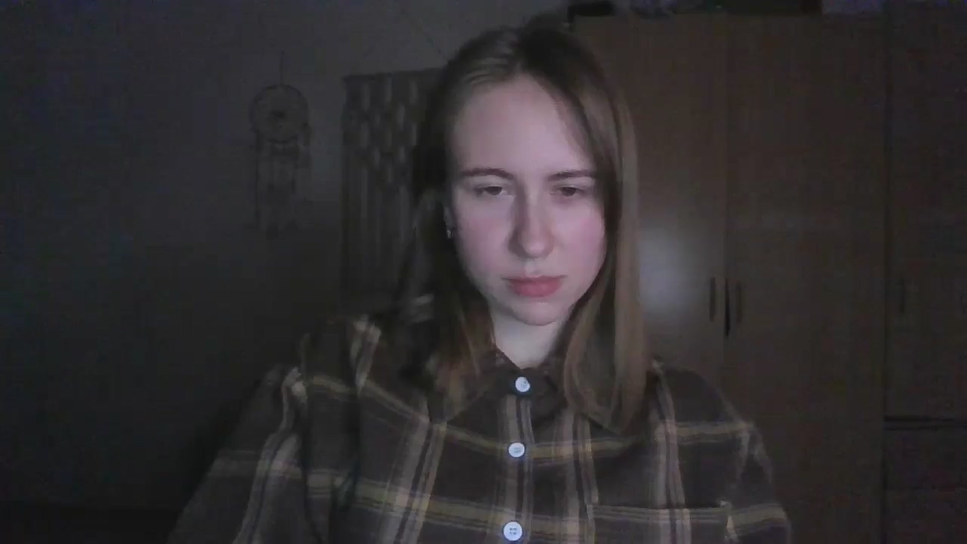Gallery image thumbnail from Elix1r's myfreecams stream on, 04/28/2024, 22:39 image 12 of 20