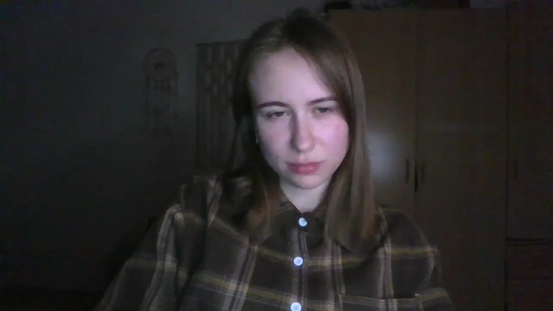 Gallery image thumbnail from Elix1r's myfreecams stream on, 04/28/2024, 22:39 image 14 of 20