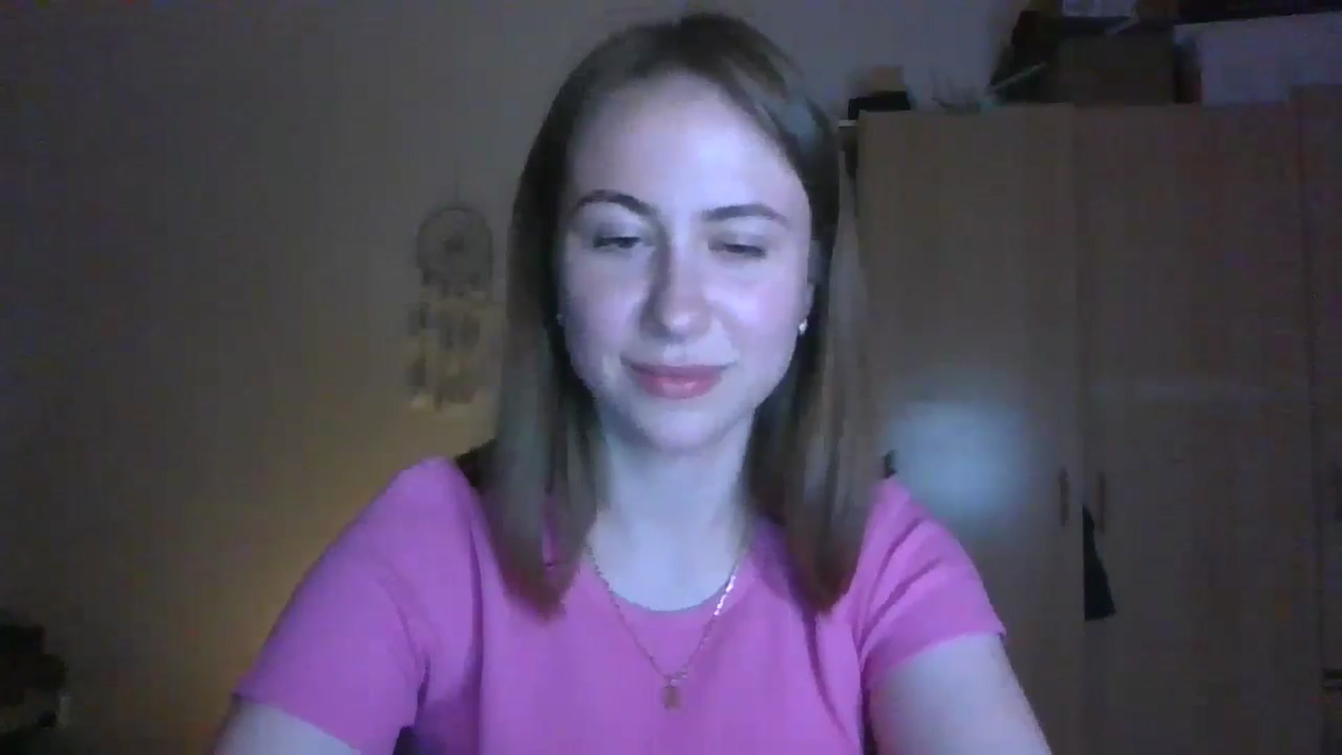 Gallery image thumbnail from Elix1r's myfreecams stream on, 05/12/2024, 21:20 image 14 of 20