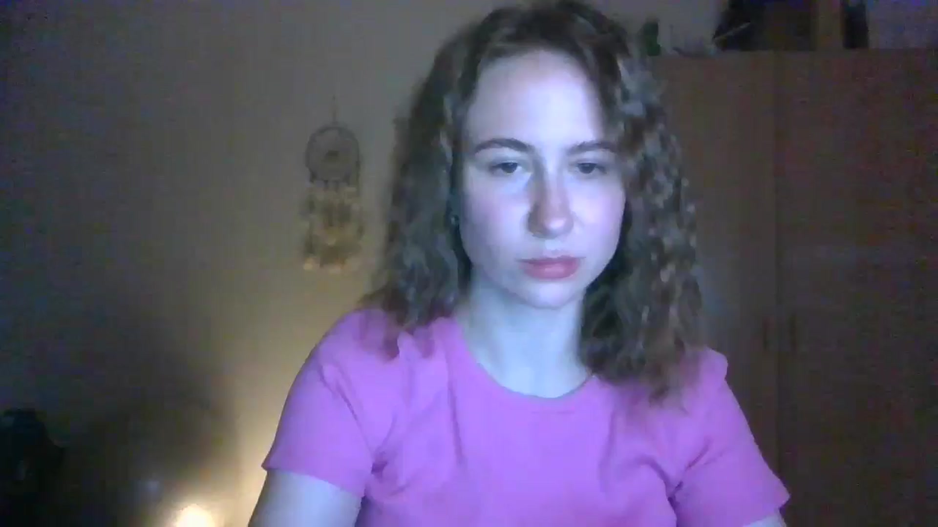 Gallery image thumbnail from Elix1r's myfreecams stream on, 05/13/2024, 22:03 image 17 of 20
