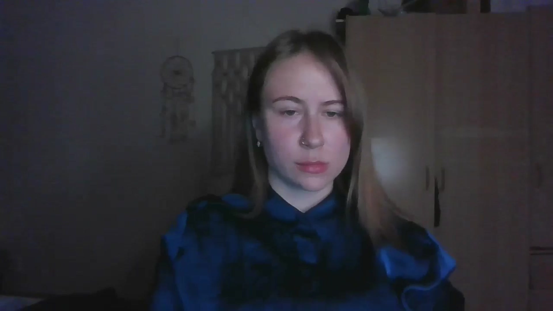 Gallery image thumbnail from Elix1r's myfreecams stream on, 05/17/2024, 21:56 image 5 of 20