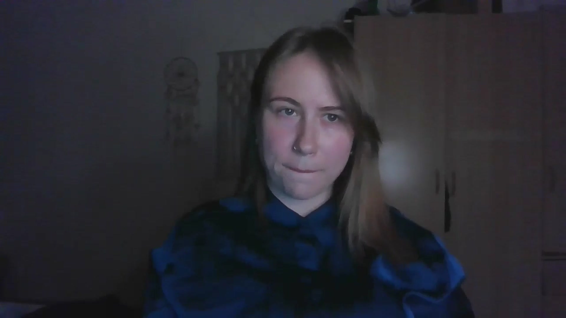 Gallery image thumbnail from Elix1r's myfreecams stream on, 05/17/2024, 21:56 image 3 of 20