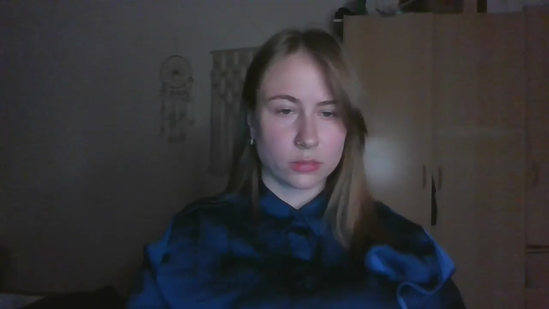 Gallery image thumbnail from Elix1r's myfreecams stream on, 05/17/2024, 21:56 image 4 of 20