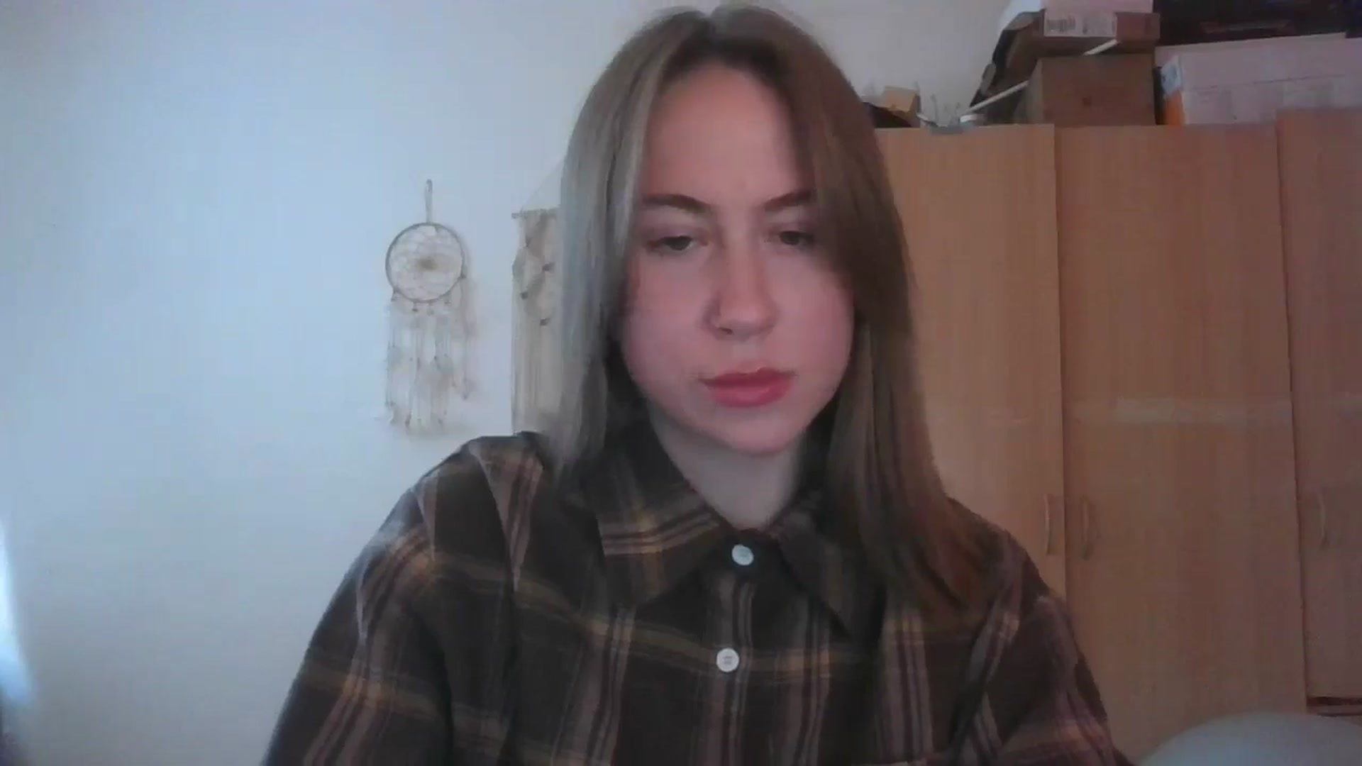 Gallery image thumbnail from Elix1r's myfreecams stream on, 05/19/2024, 12:00 image 19 of 20