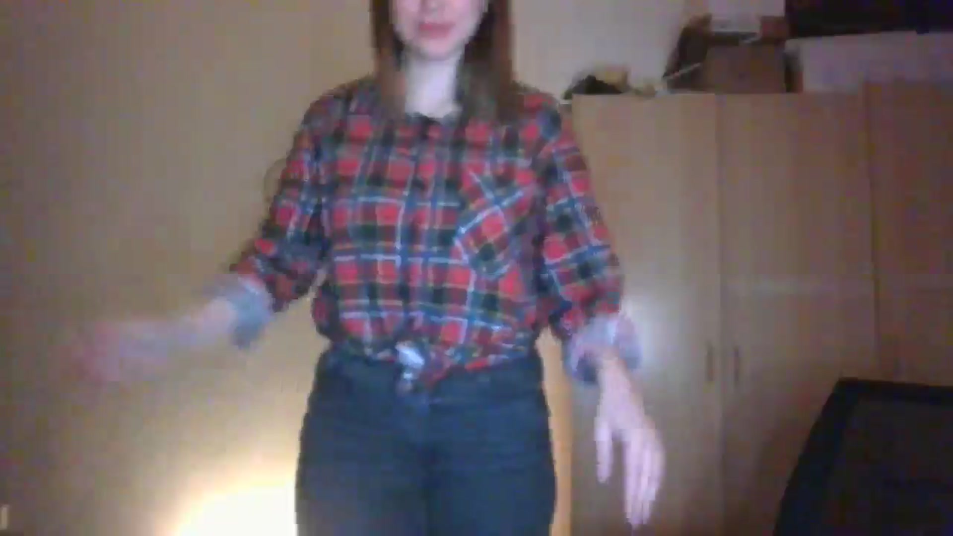 Gallery image thumbnail from Elix1r's myfreecams stream on, 05/21/2024, 21:56 image 15 of 20