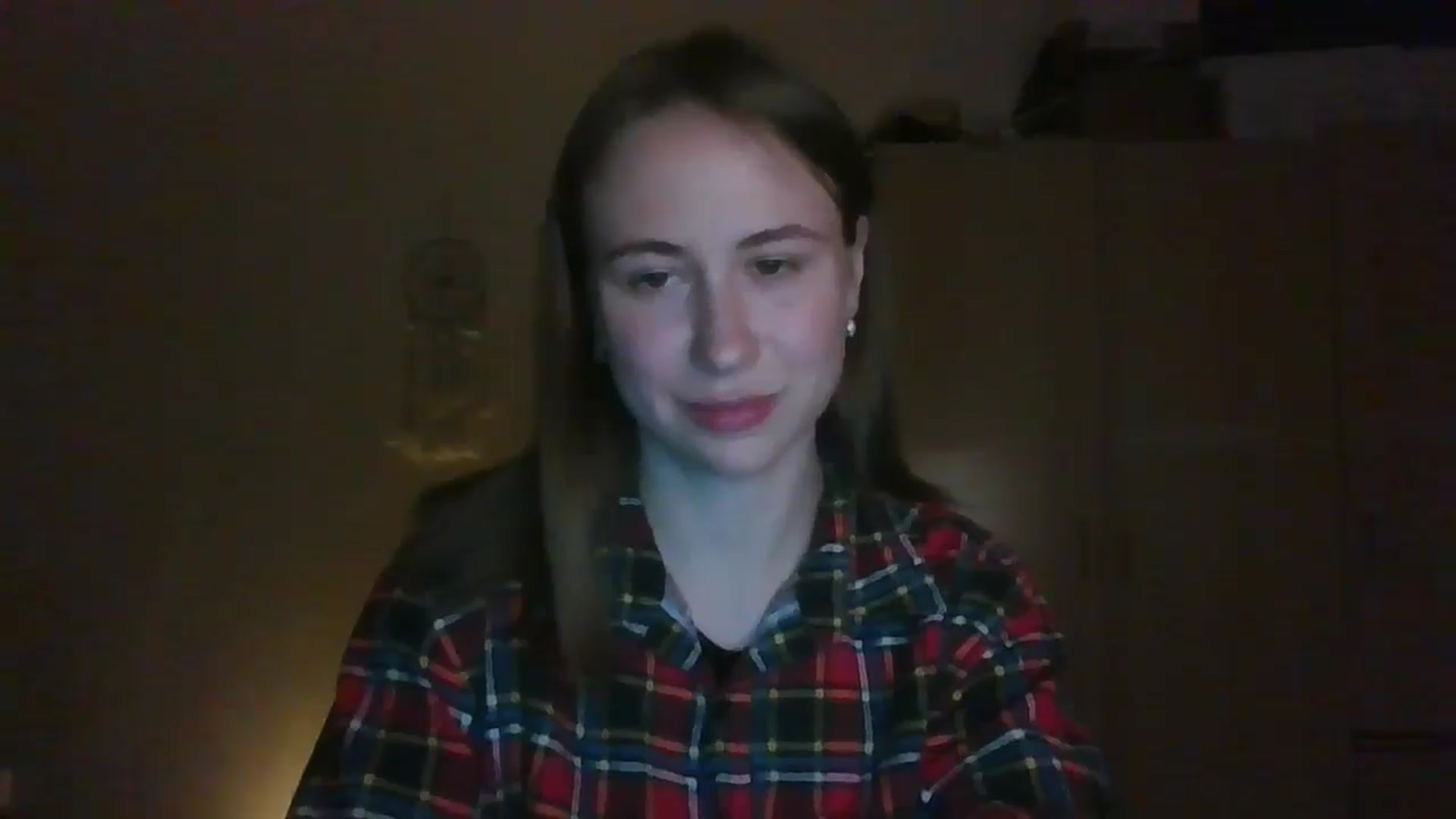 Gallery image thumbnail from Elix1r's myfreecams stream on, 05/21/2024, 21:56 image 11 of 20