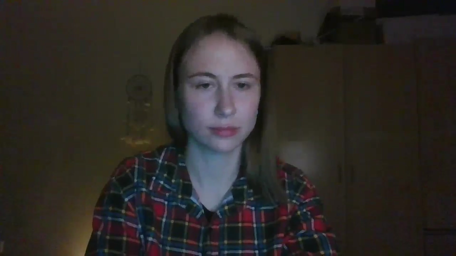 Gallery image thumbnail from Elix1r's myfreecams stream on, 05/21/2024, 21:56 image 14 of 20