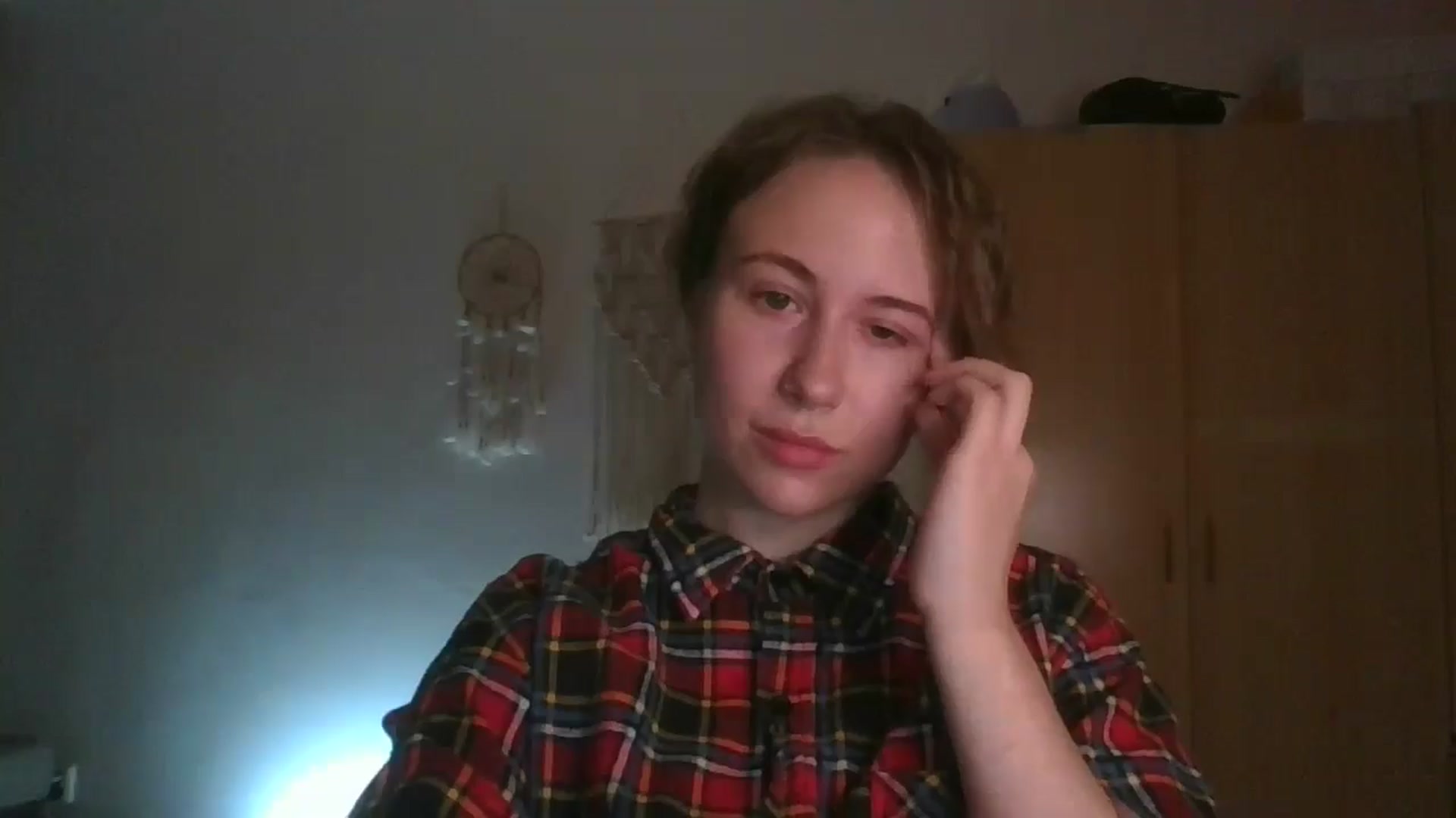Gallery image thumbnail from Elix1r's myfreecams stream on, 05/29/2024, 22:05 image 19 of 20