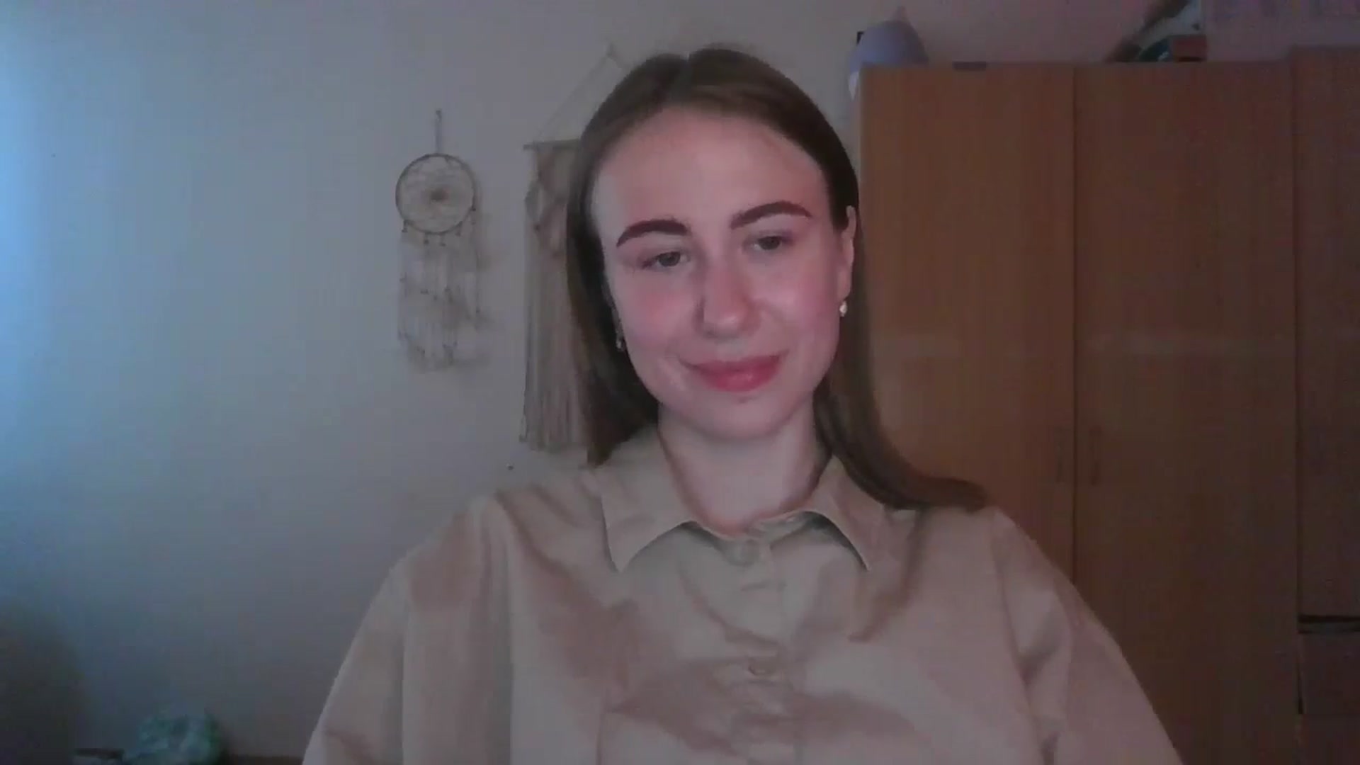 Gallery image thumbnail from Elix1r's myfreecams stream on, 06/09/2024, 16:40 image 6 of 20