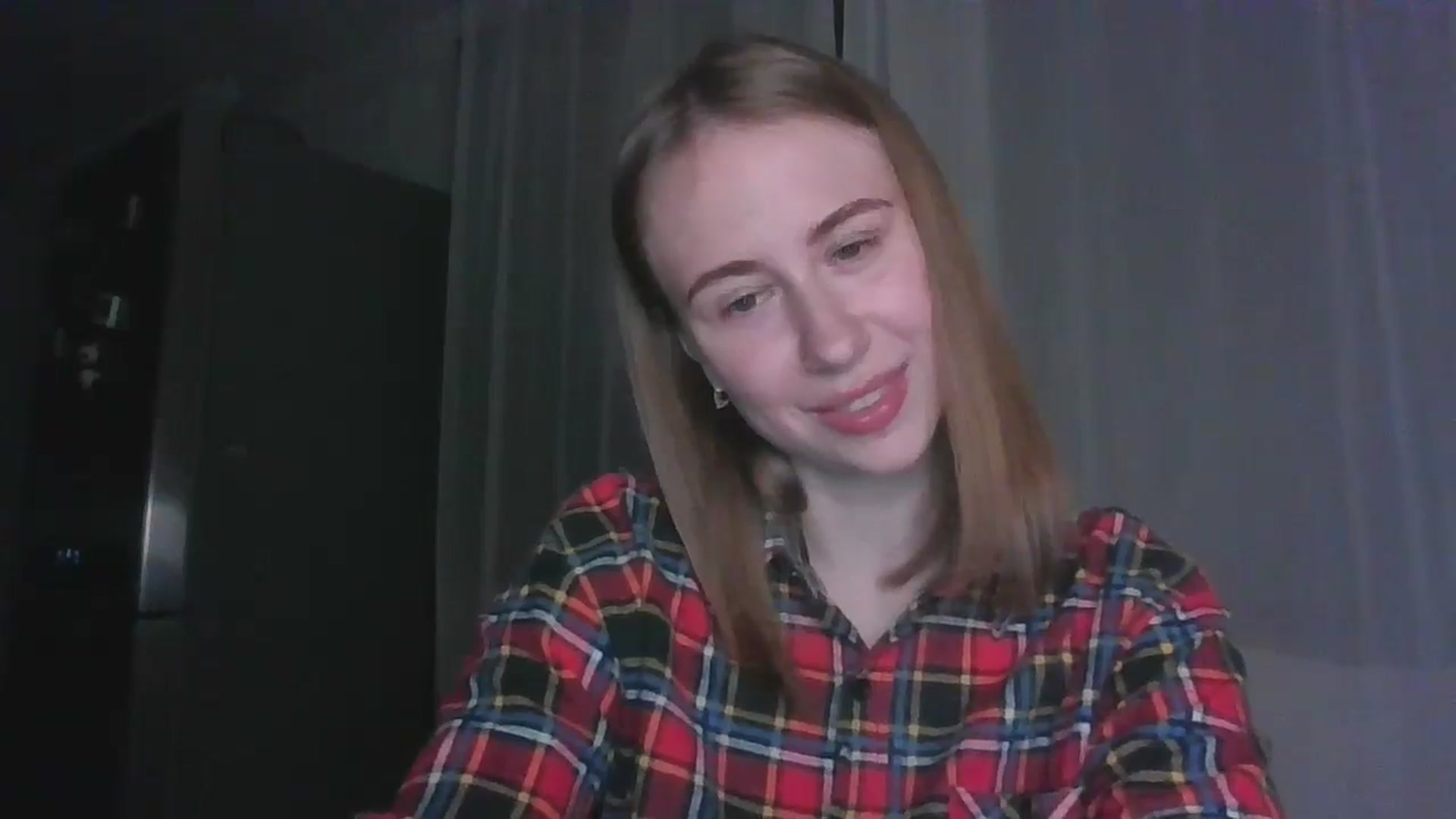 Gallery image thumbnail from Elix1r's myfreecams stream on, 06/12/2024, 21:08 image 19 of 20