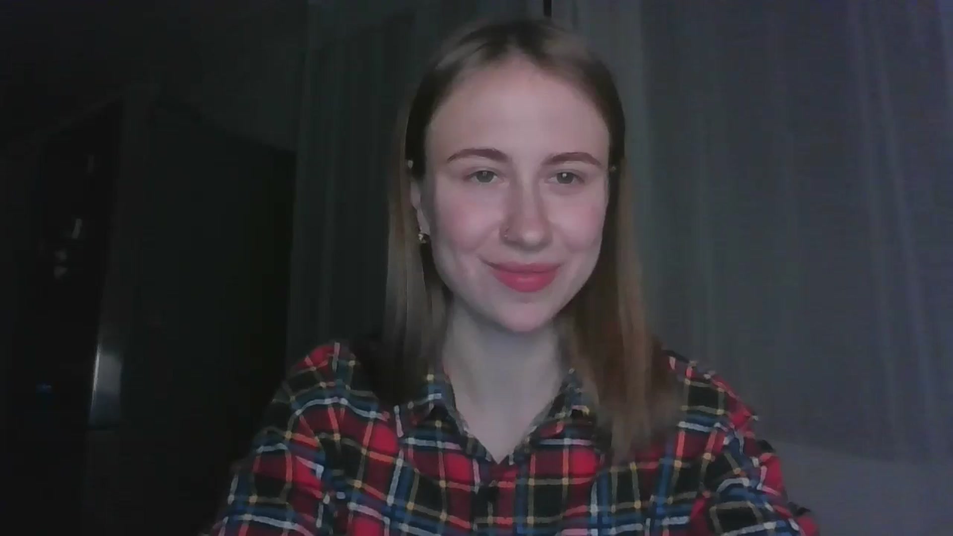 Gallery image thumbnail from Elix1r's myfreecams stream on, 06/12/2024, 21:43 image 2 of 20