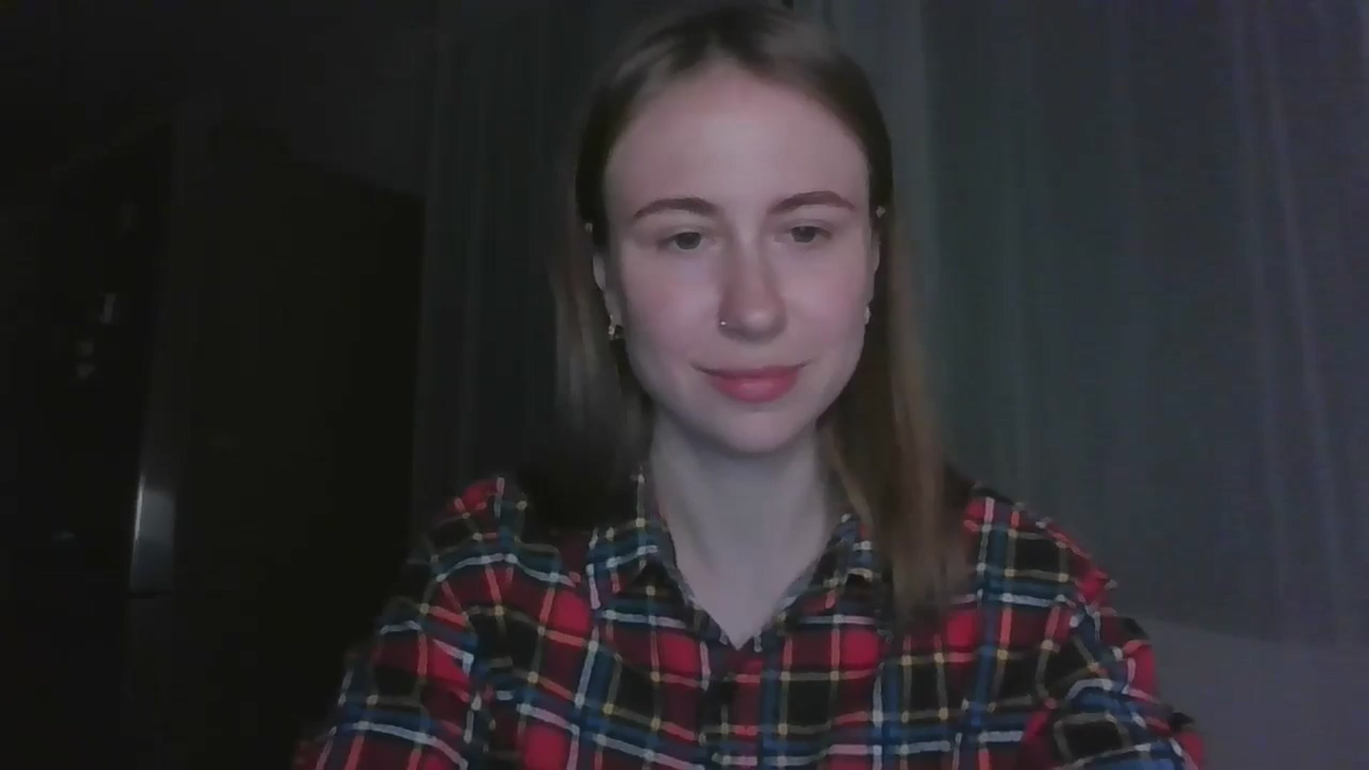 Gallery image thumbnail from Elix1r's myfreecams stream on, 06/12/2024, 21:43 image 1 of 20