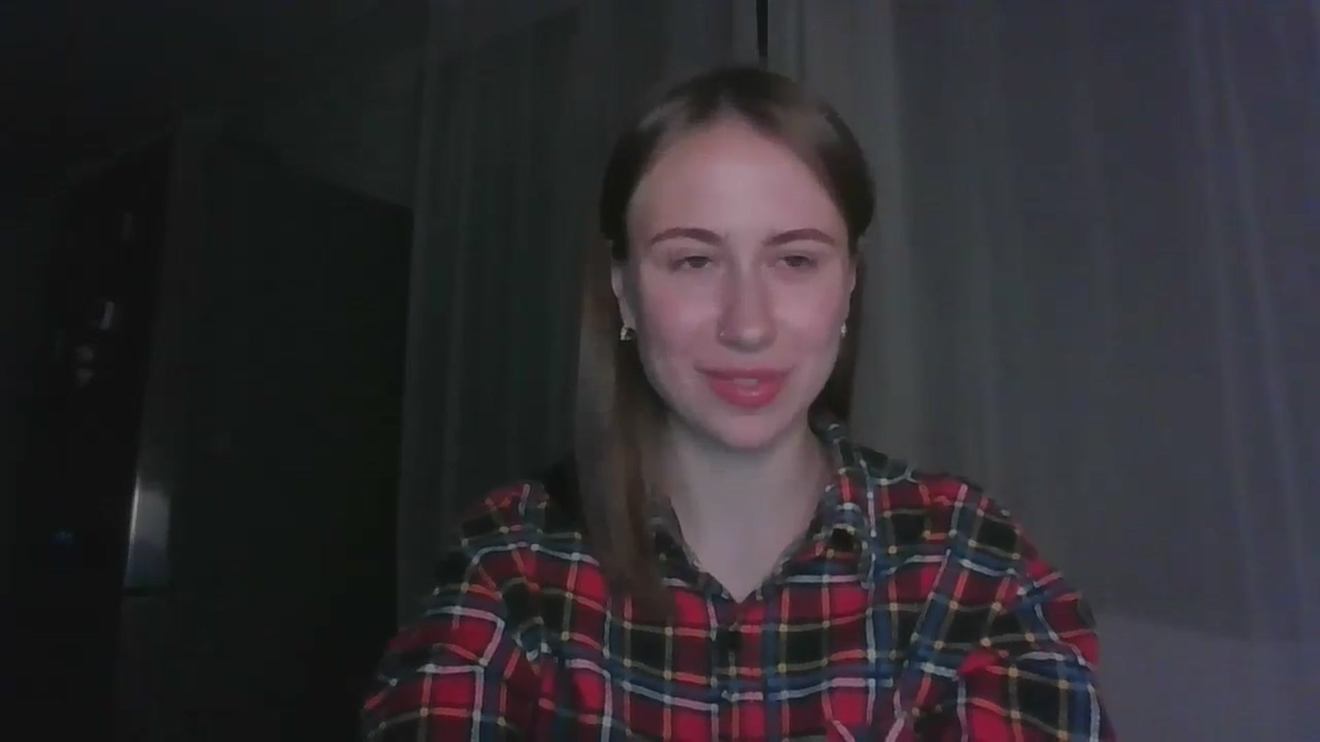 Gallery image thumbnail from Elix1r's myfreecams stream on, 06/12/2024, 21:43 image 14 of 20