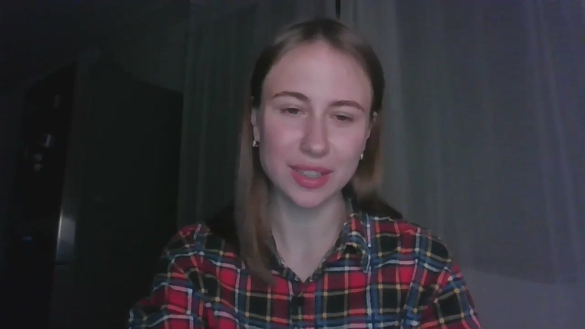 Gallery image thumbnail from Elix1r's myfreecams stream on, 06/12/2024, 21:43 image 17 of 20