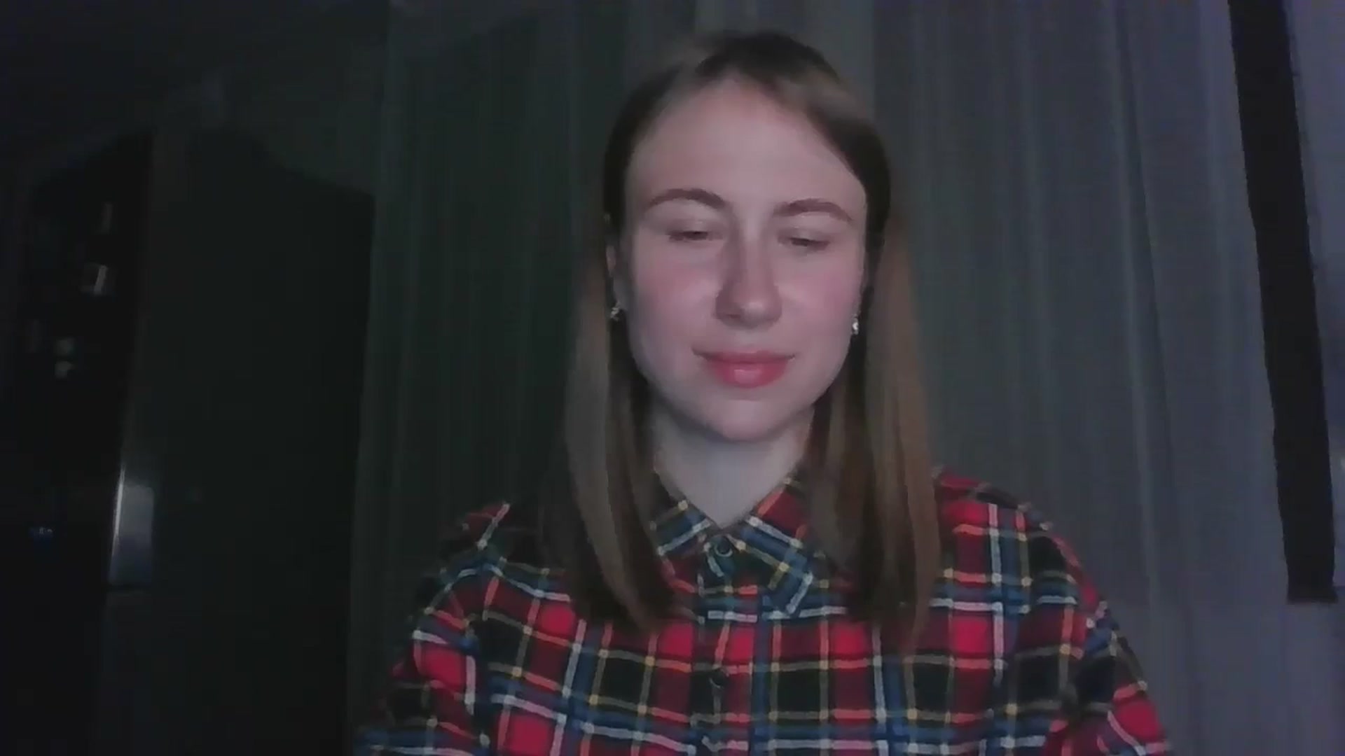 Gallery image thumbnail from Elix1r's myfreecams stream on, 06/16/2024, 21:10 image 18 of 20