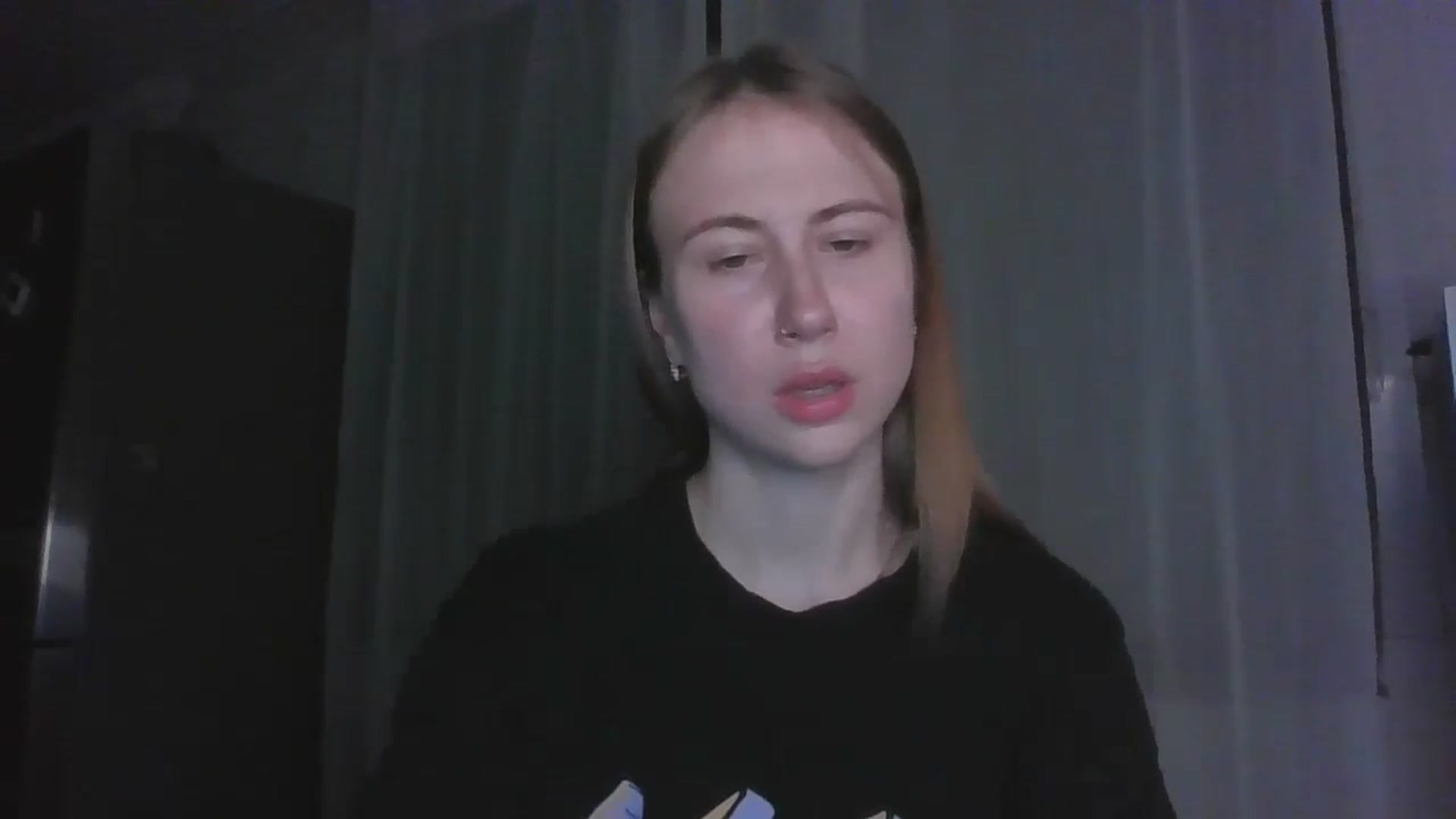 Gallery image thumbnail from Elix1r's myfreecams stream on, 06/27/2024, 21:50 image 16 of 20