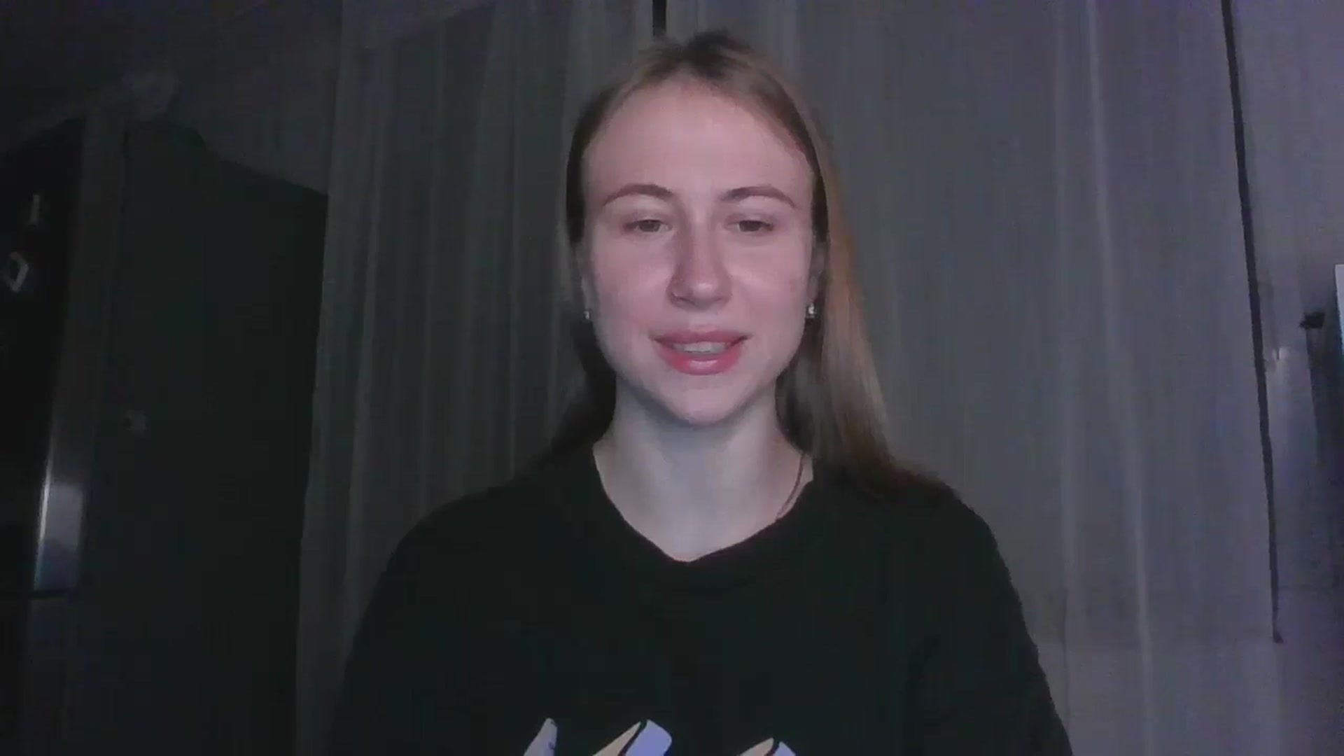 Gallery image thumbnail from Elix1r's myfreecams stream on, 06/27/2024, 21:50 image 10 of 20