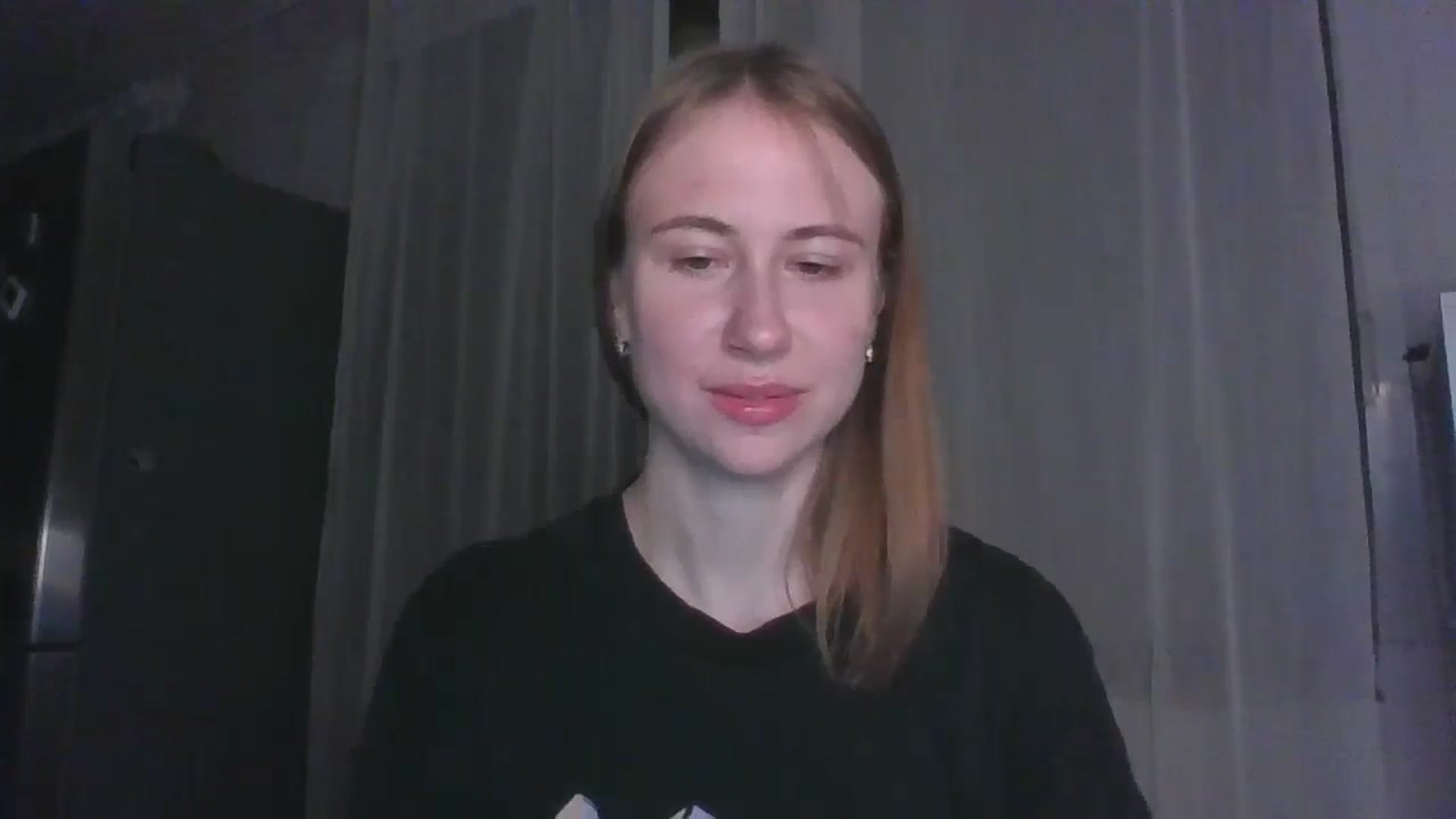 Gallery image thumbnail from Elix1r's myfreecams stream on, 06/27/2024, 22:28 image 20 of 20