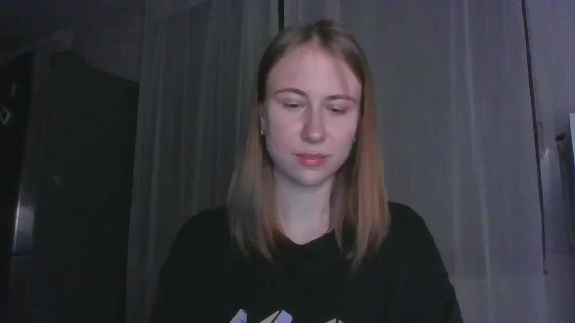 Gallery image thumbnail from Elix1r's myfreecams stream on, 06/27/2024, 22:28 image 2 of 20