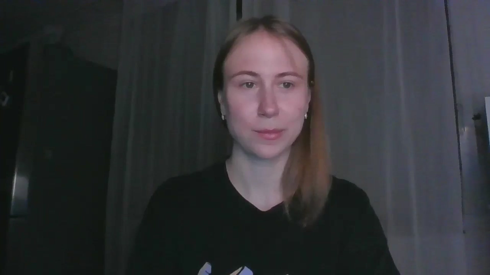 Gallery image thumbnail from Elix1r's myfreecams stream on, 06/27/2024, 22:28 image 17 of 20