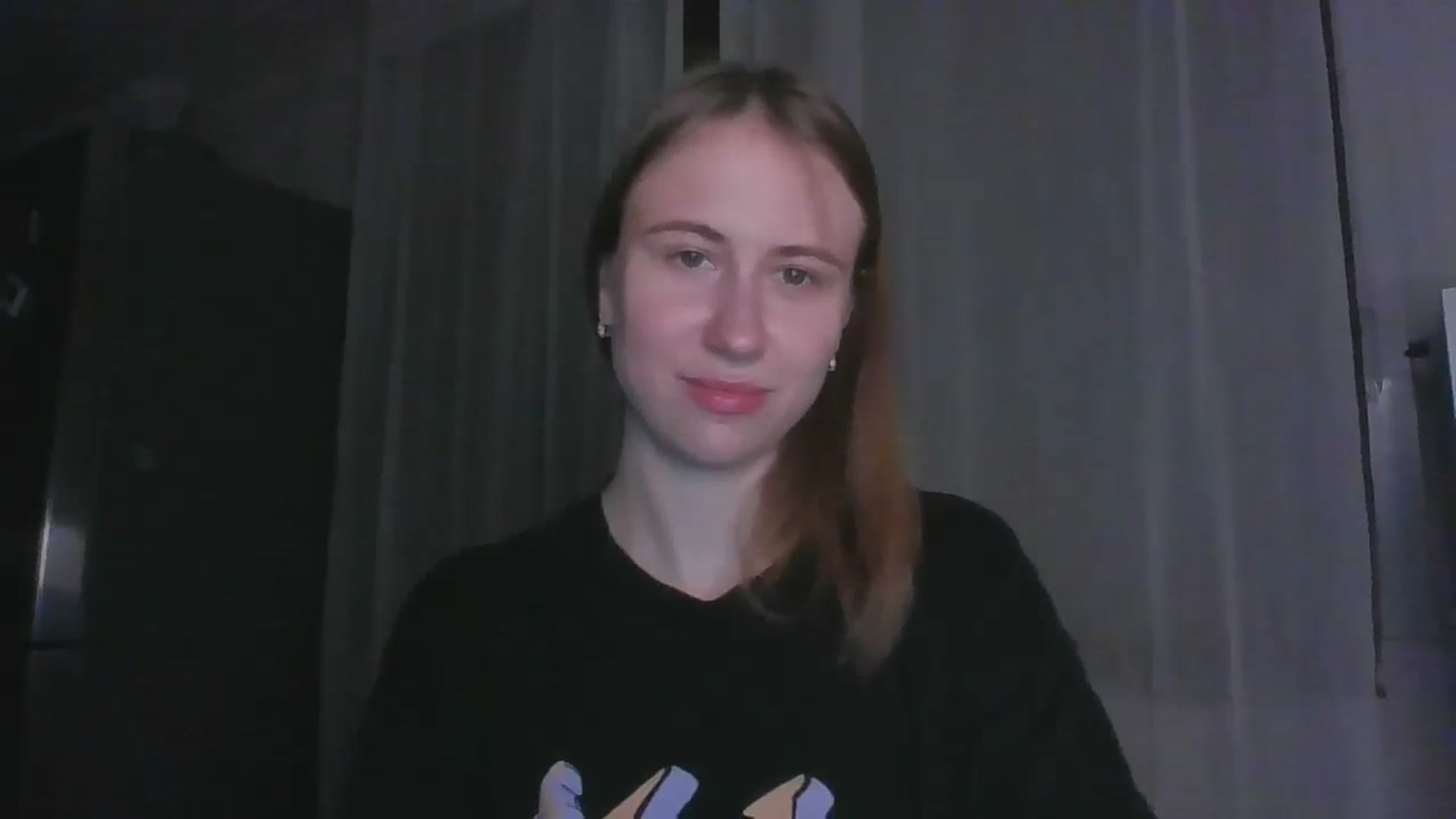 Gallery image thumbnail from Elix1r's myfreecams stream on, 06/27/2024, 22:28 image 19 of 20