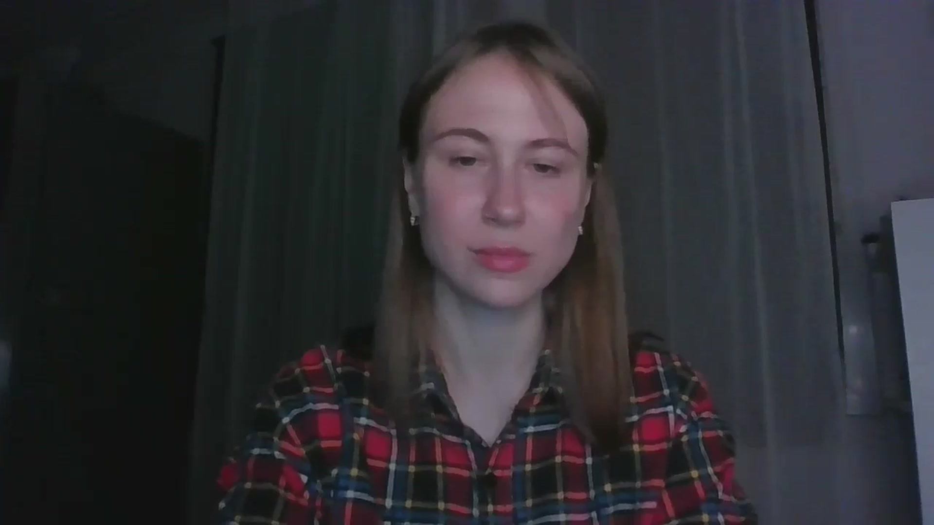 Gallery image thumbnail from Elix1r's myfreecams stream on, 06/28/2024, 22:47 image 4 of 20