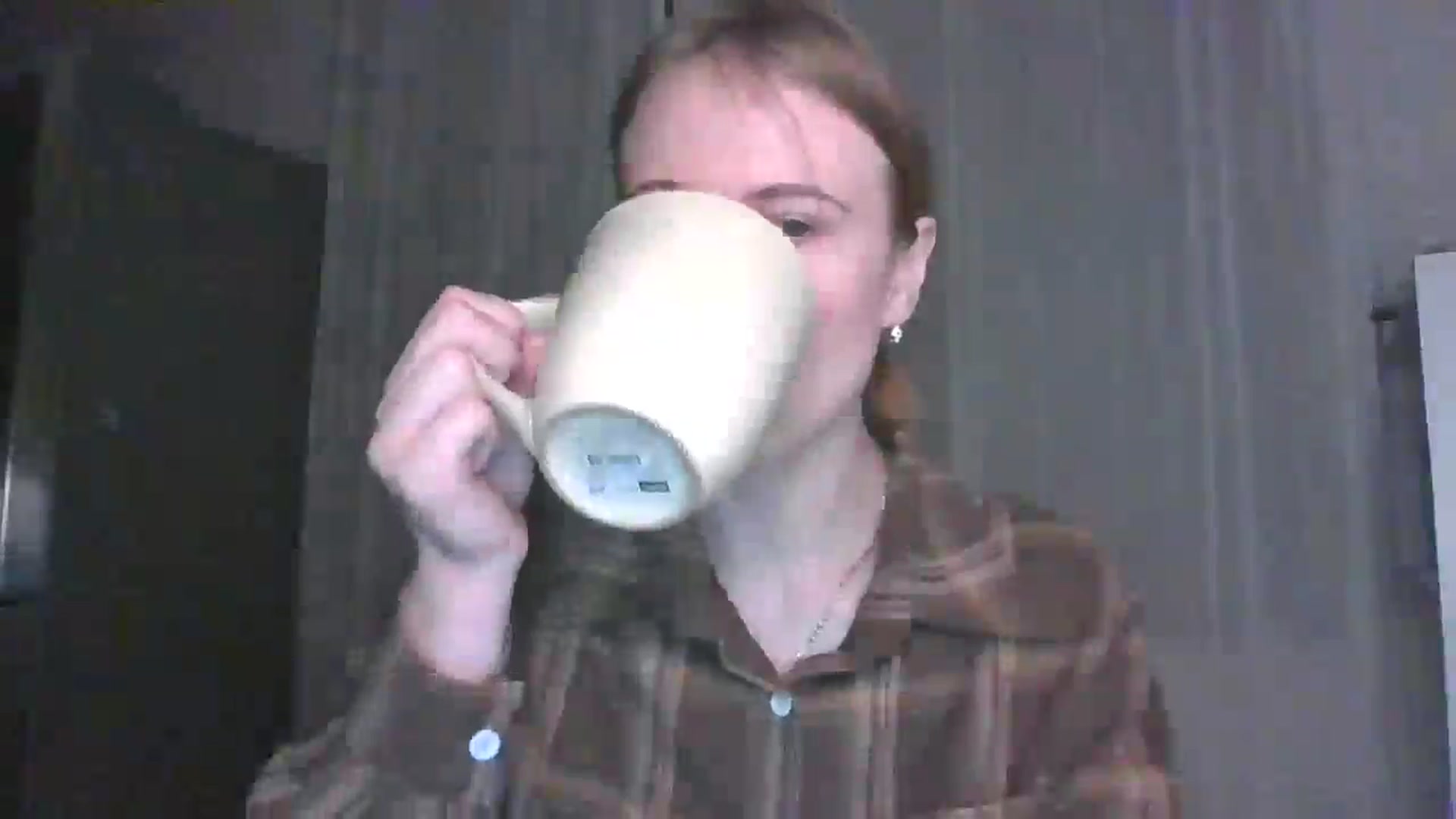 Gallery image thumbnail from Elix1r's myfreecams stream on, 06/29/2024, 22:54 image 2 of 20
