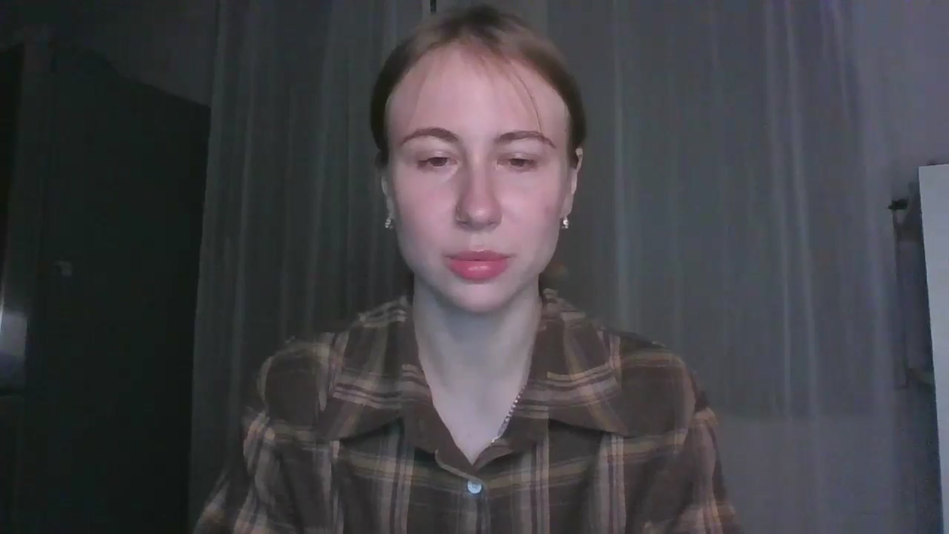 Gallery image thumbnail from Elix1r's myfreecams stream on, 06/29/2024, 22:54 image 18 of 20