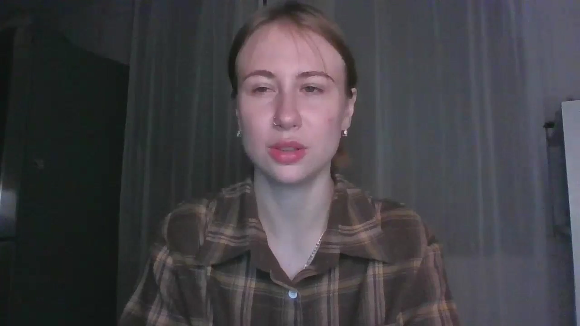 Gallery image thumbnail from Elix1r's myfreecams stream on, 06/29/2024, 22:54 image 19 of 20