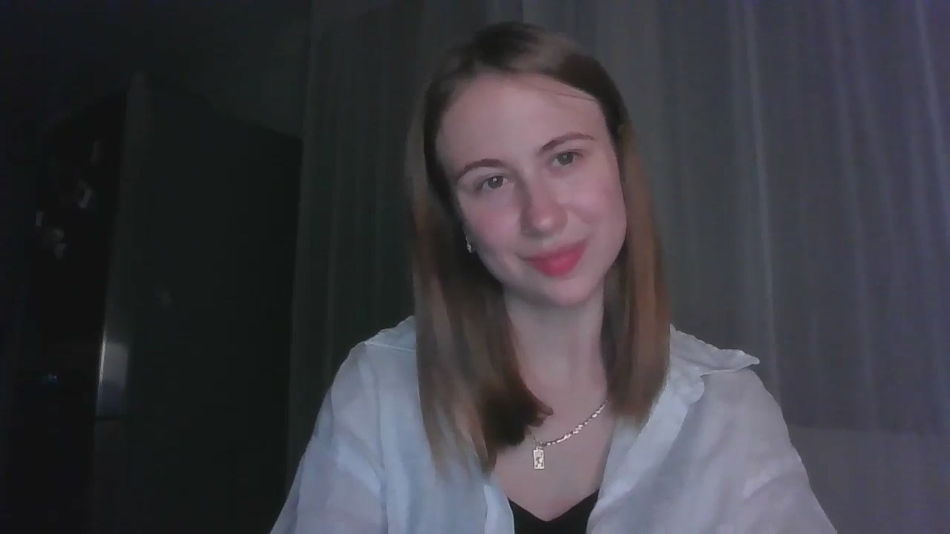 Gallery image thumbnail from Elix1r's myfreecams stream on, 06/30/2024, 21:20 image 17 of 20