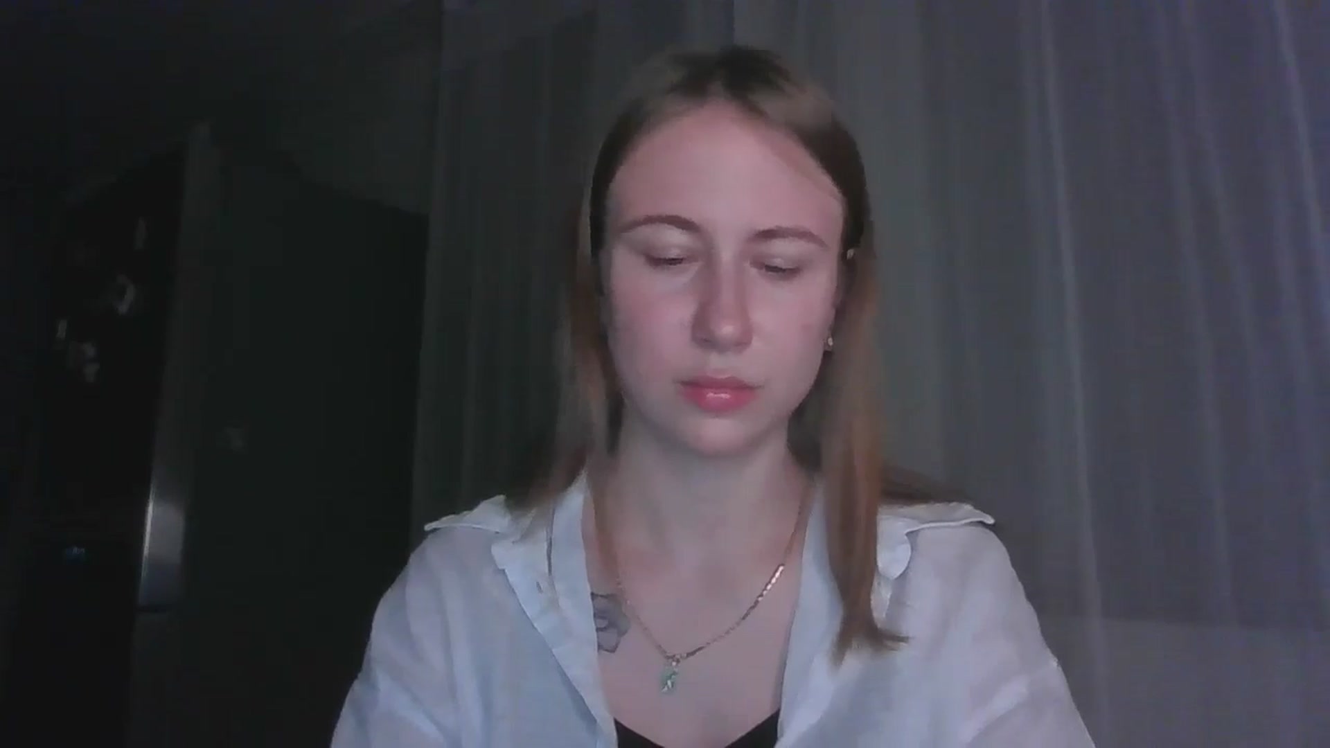 Gallery image thumbnail from Elix1r's myfreecams stream on, 06/30/2024, 21:41 image 16 of 20