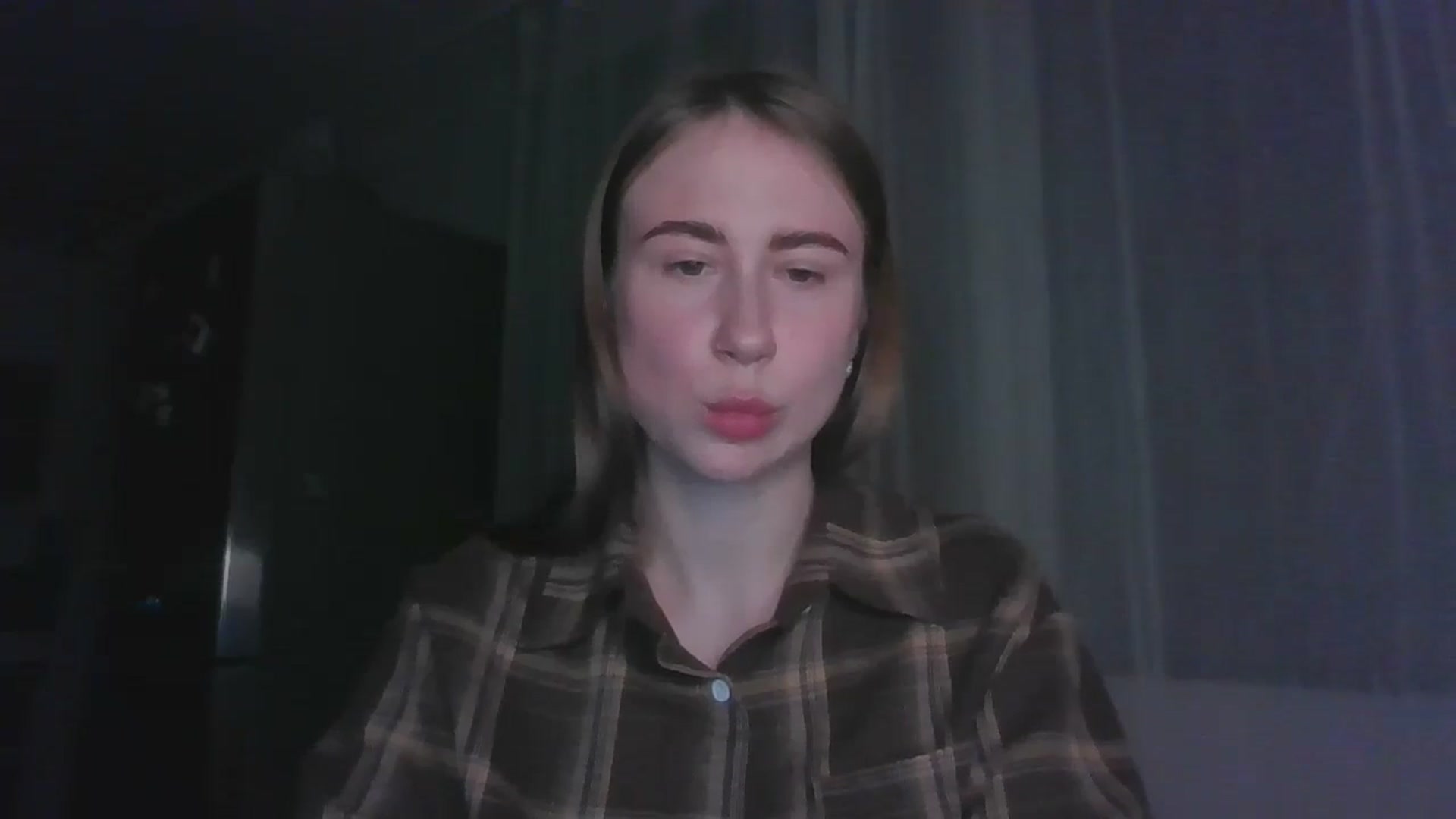 Gallery image thumbnail from Elix1r's myfreecams stream on, 07/03/2024, 21:51 image 17 of 20