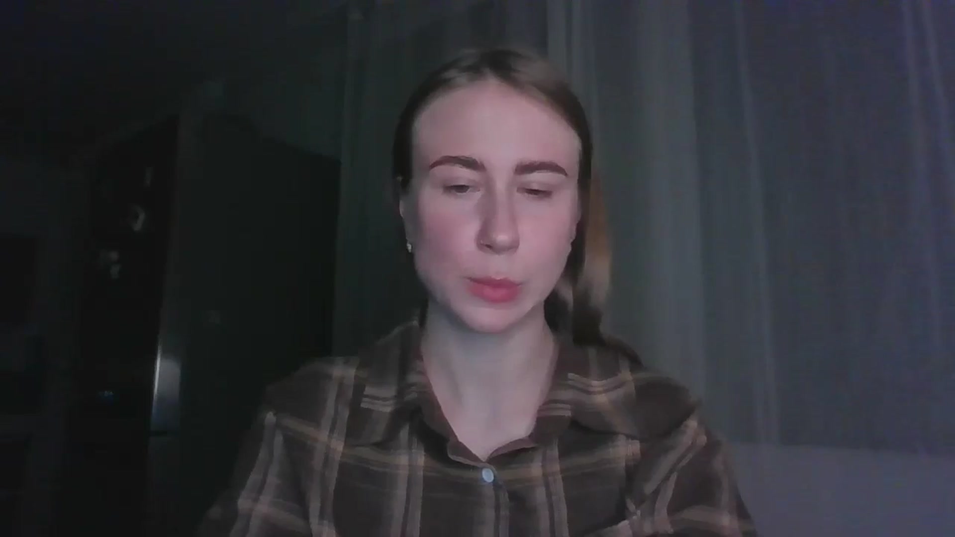 Gallery image thumbnail from Elix1r's myfreecams stream on, 07/03/2024, 21:51 image 18 of 20