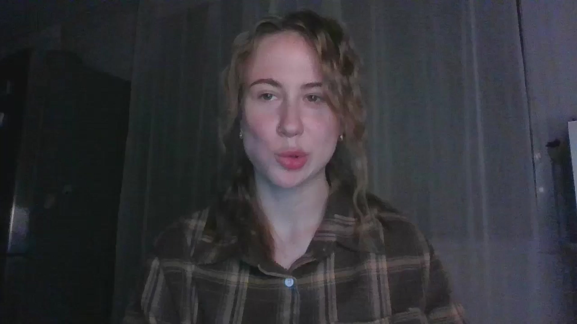 Gallery image thumbnail from Elix1r's myfreecams stream on, 07/07/2024, 21:18 image 5 of 20