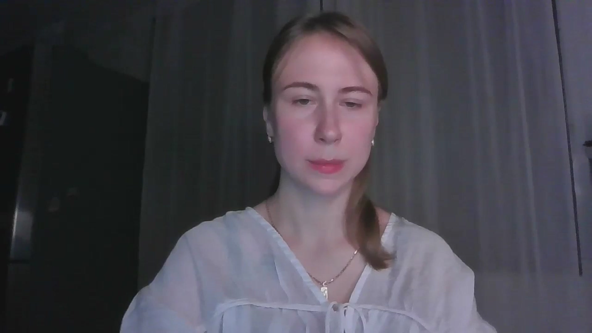 Gallery image thumbnail from Elix1r's myfreecams stream on, 07/09/2024, 21:27 image 4 of 20