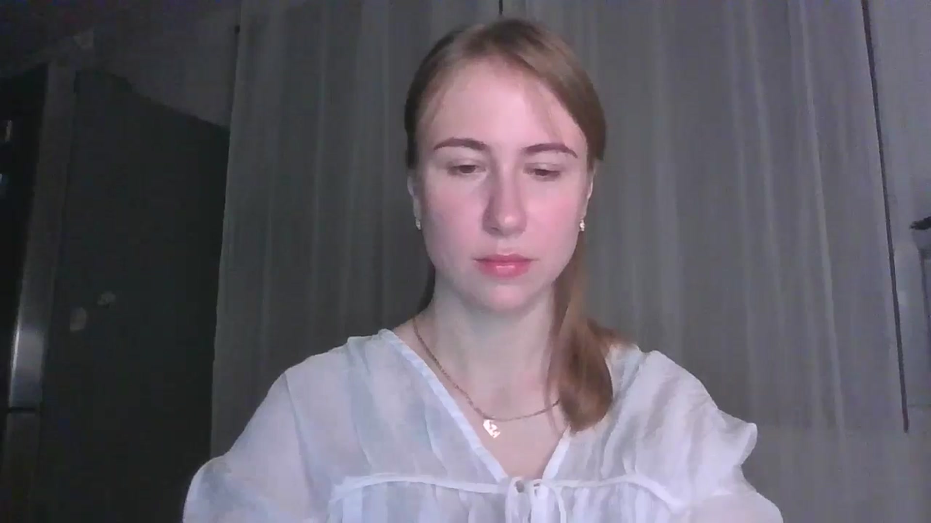 Gallery image thumbnail from Elix1r's myfreecams stream on, 07/09/2024, 21:27 image 10 of 20