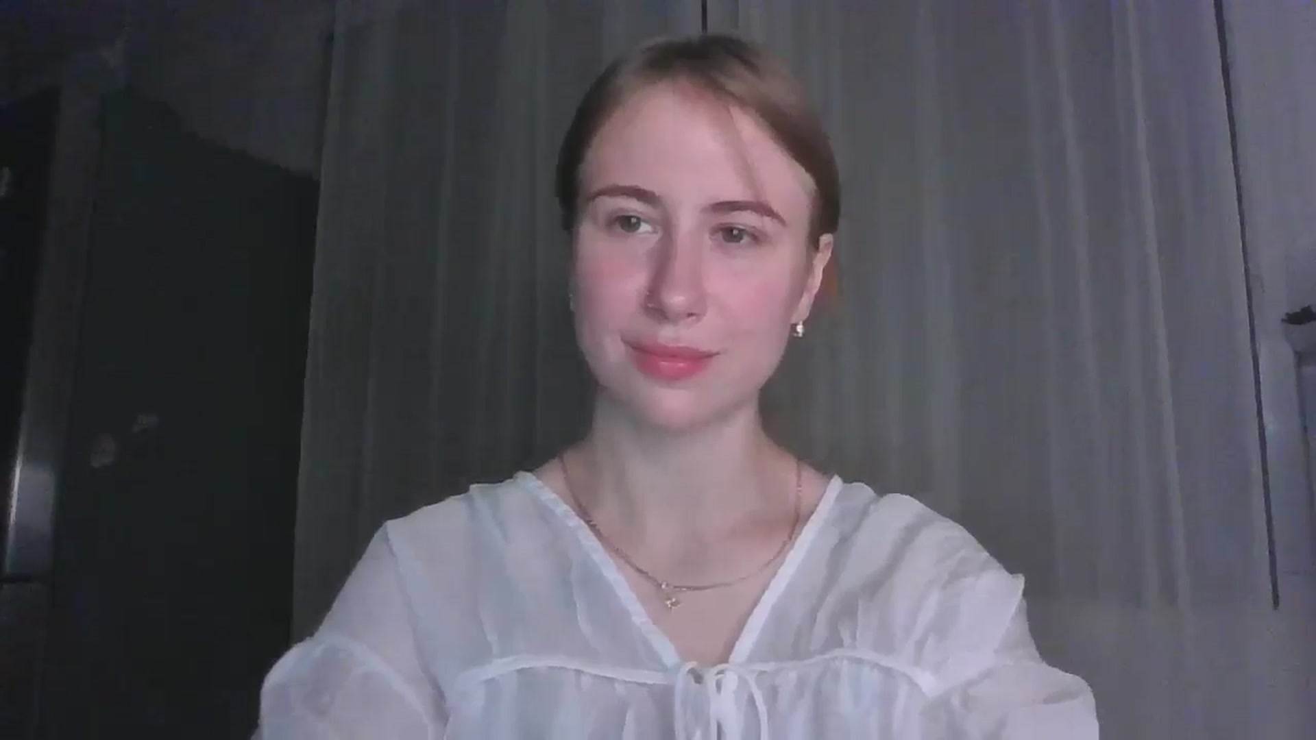 Gallery image thumbnail from Elix1r's myfreecams stream on, 07/09/2024, 21:27 image 19 of 20