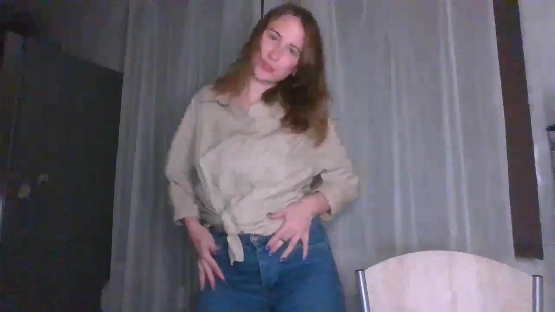 Gallery image thumbnail from Elix1r's myfreecams stream on, 07/15/2024, 22:19 image 4 of 20