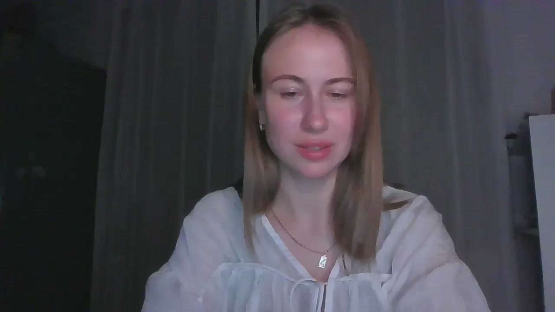 Gallery image thumbnail from Elix1r's myfreecams stream on, 07/19/2024, 21:06 image 19 of 20
