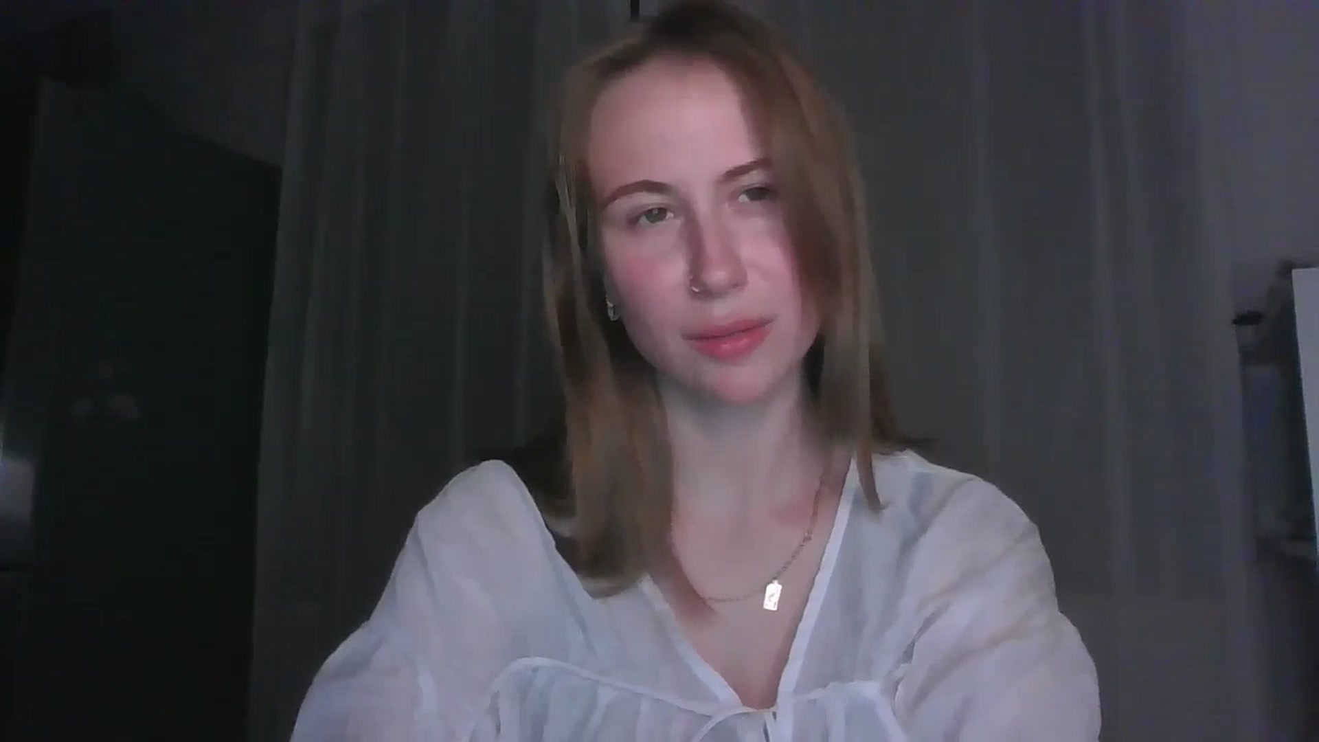 Gallery image thumbnail from Elix1r's myfreecams stream on, 07/19/2024, 21:06 image 4 of 20