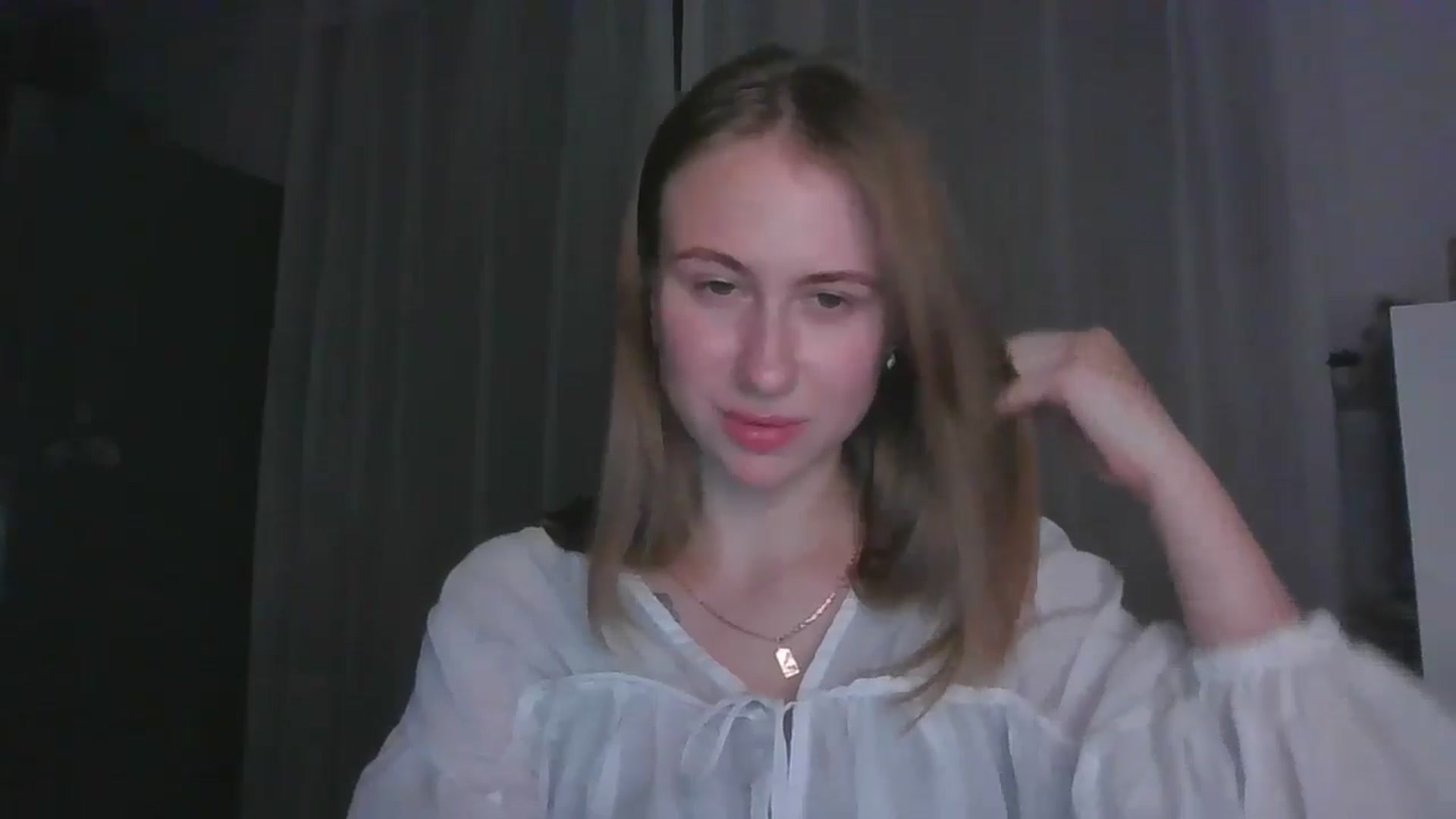 Gallery image thumbnail from Elix1r's myfreecams stream on, 07/19/2024, 21:06 image 15 of 20